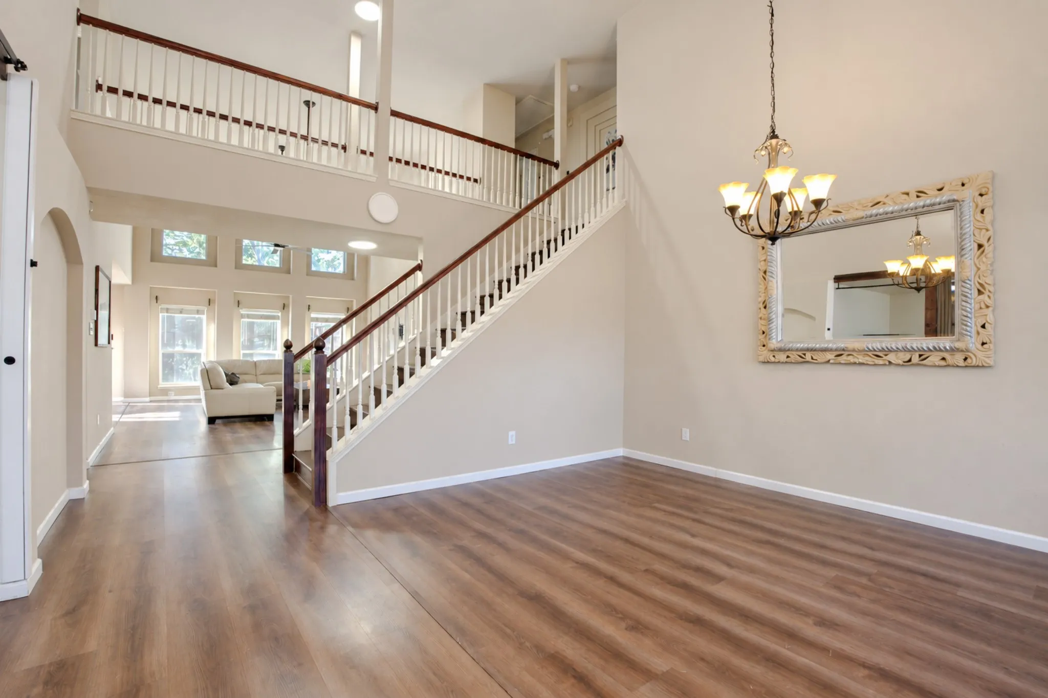 Single Family Residence For Sale in Rockwall County , 125 Lanshire Drive, Rockwall, Texas 75032, 5 Bedroom, 4 Bathroom, 2 Garage spaces, 3,522 Sqft, built in 2005, mls#21412157, Real Estate Agent in Rockwall, Homes For Sale in Rockwall county, Homes For Sale in Rockwall, Realtor in Rockwall Texas, Real Estate Brokerage Independent Realty Texas, Luminita Cordes Realtor