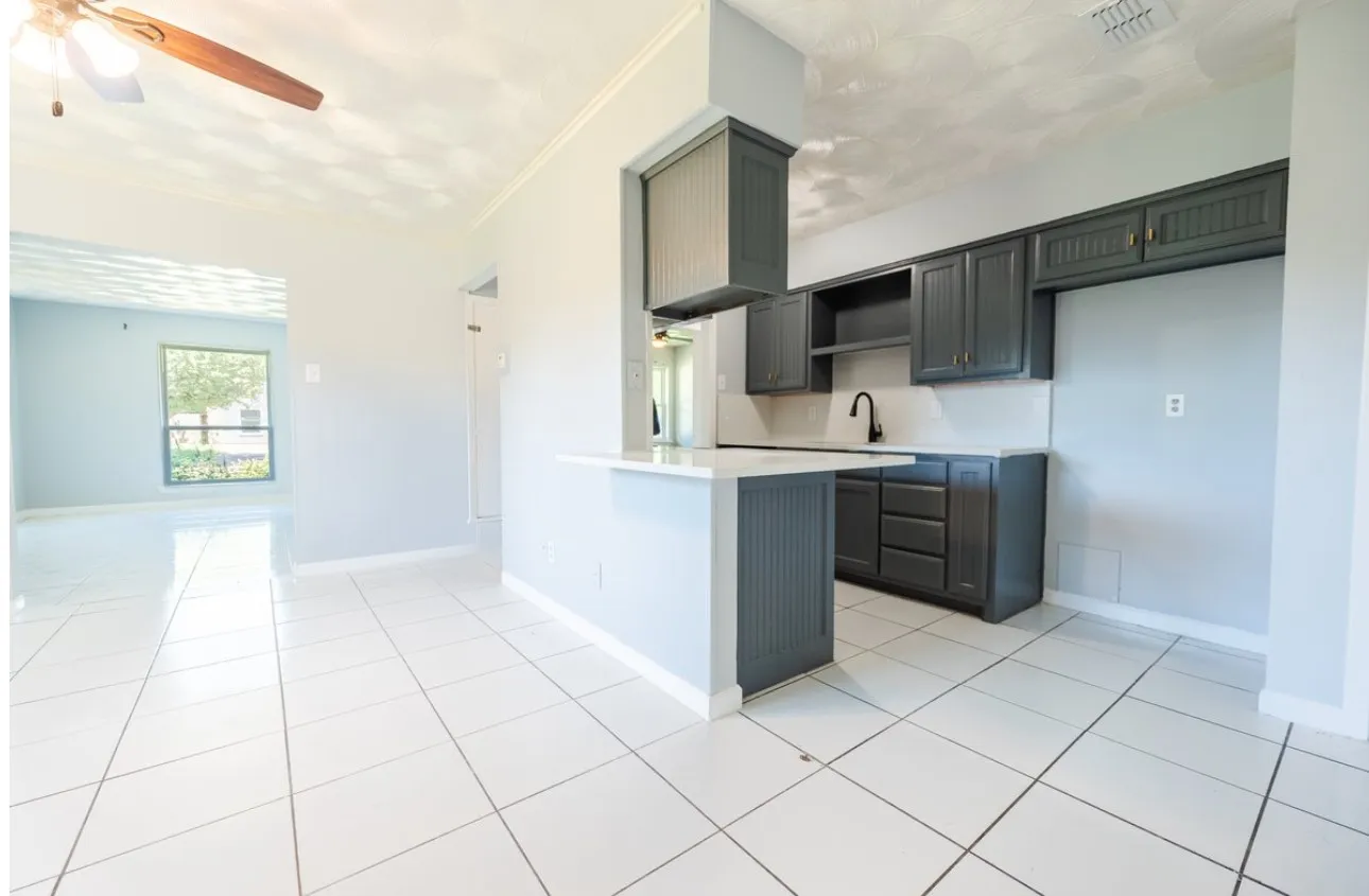 Single Family Residence For Rent in Dallas County , 4430 Windsor Drive, Garland, Texas 75042, 3 Bedroom, 2 Bathroom, 2 Garage spaces, 1,220 Sqft, built in 1966, mls#21412165, Real Estate Agent in Garland, Homes For Rent in Dallas county, Homes For Rent in Garland, Realtor in Garland Texas, Real Estate Brokerage Independent Realty Texas, Luminita Cordes Realtor
