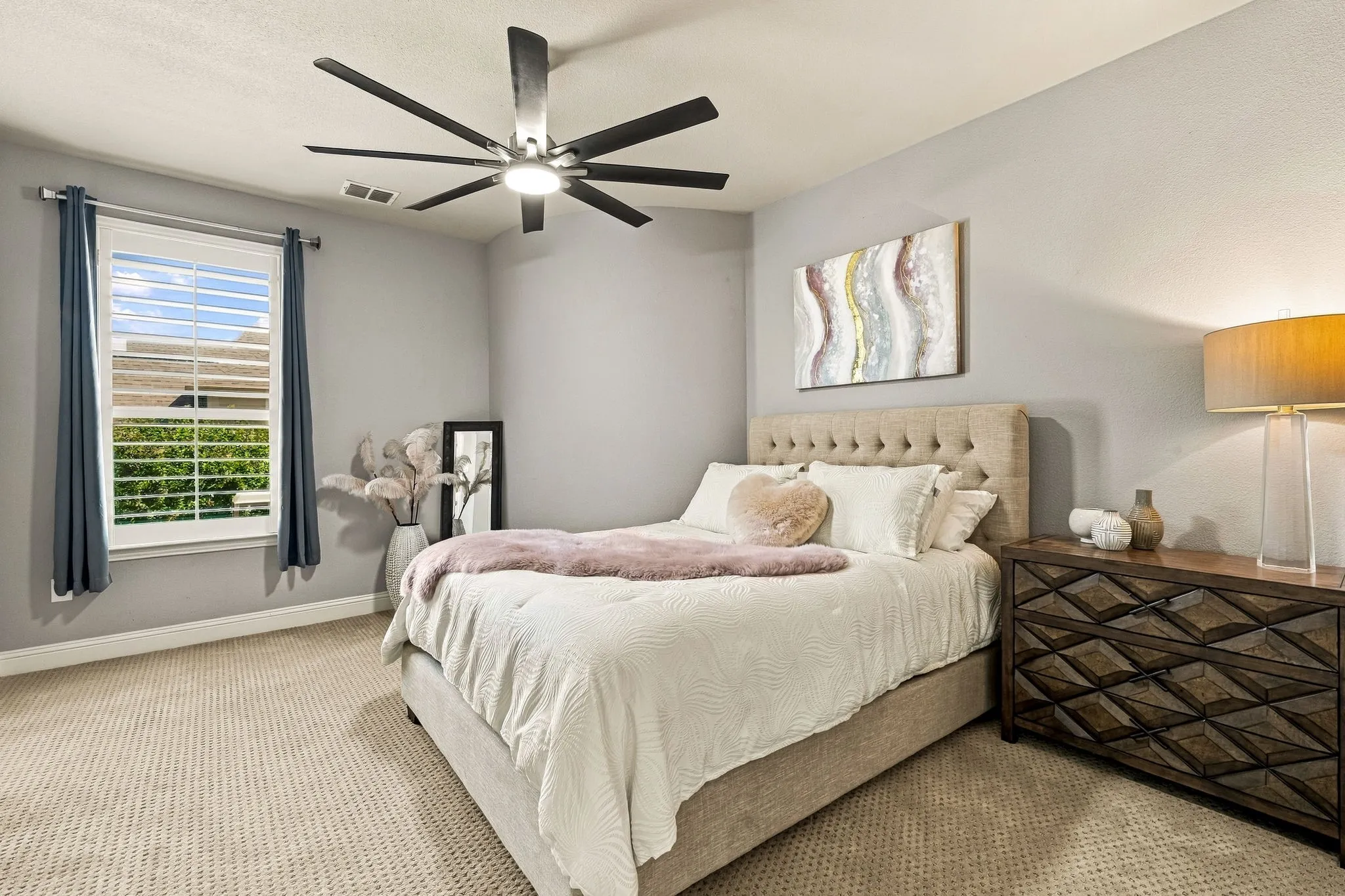 Single Family Residence For Sale in Denton County , 4035 Ferndale Lane, Frisco, Texas 75034, 4 Bedroom, 5 Bathroom, 3 Garage spaces, 4,573 Sqft, built in 2013, mls#21411166, Real Estate Agent in Frisco, Homes For Sale in Denton county, Homes For Sale in Frisco, Realtor in Frisco Texas, Real Estate Brokerage Independent Realty Texas, Luminita Cordes Realtor