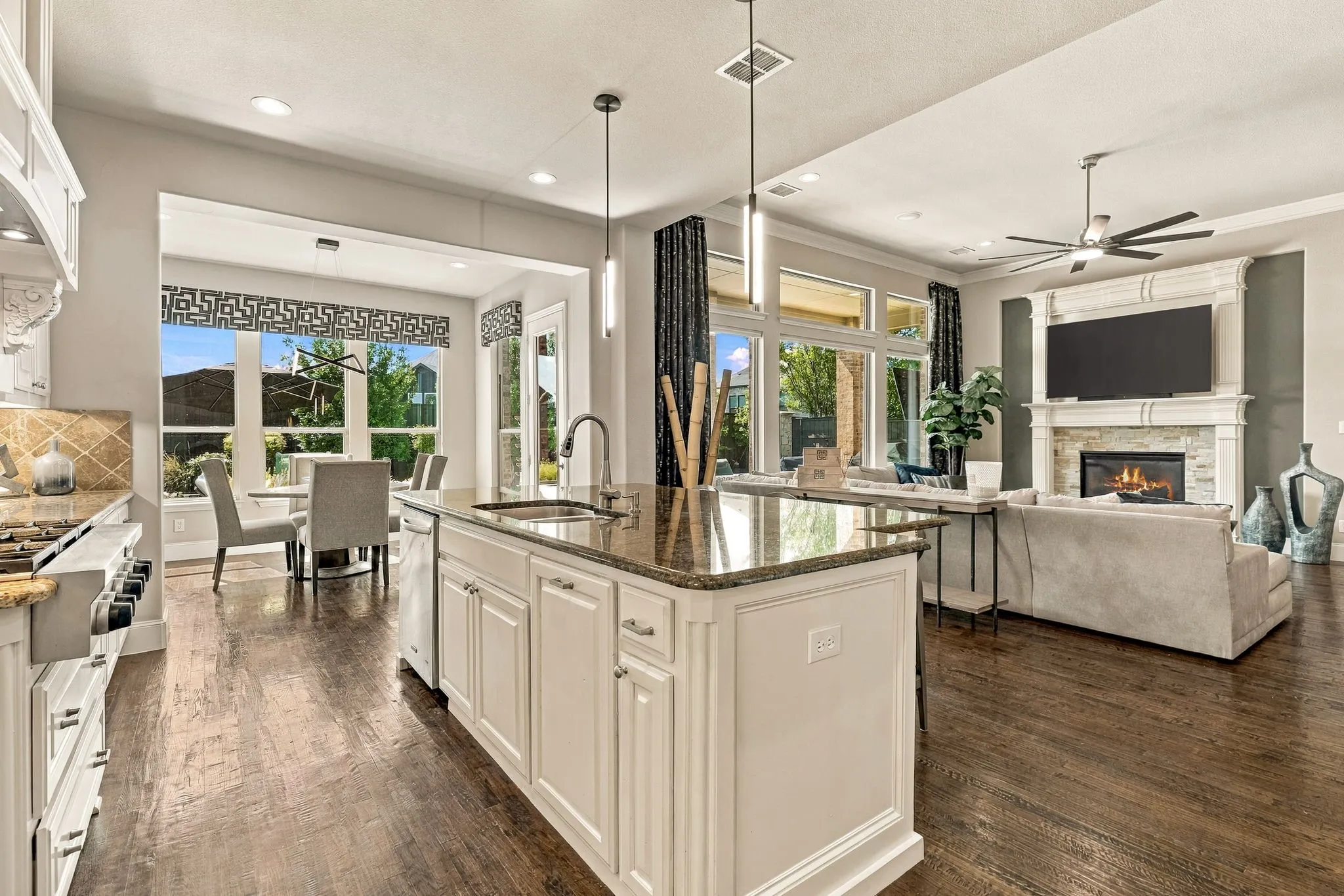 Single Family Residence For Sale in Denton County , 4035 Ferndale Lane, Frisco, Texas 75034, 4 Bedroom, 5 Bathroom, 3 Garage spaces, 4,573 Sqft, built in 2013, mls#21411166, Real Estate Agent in Frisco, Homes For Sale in Denton county, Homes For Sale in Frisco, Realtor in Frisco Texas, Real Estate Brokerage Independent Realty Texas, Luminita Cordes Realtor