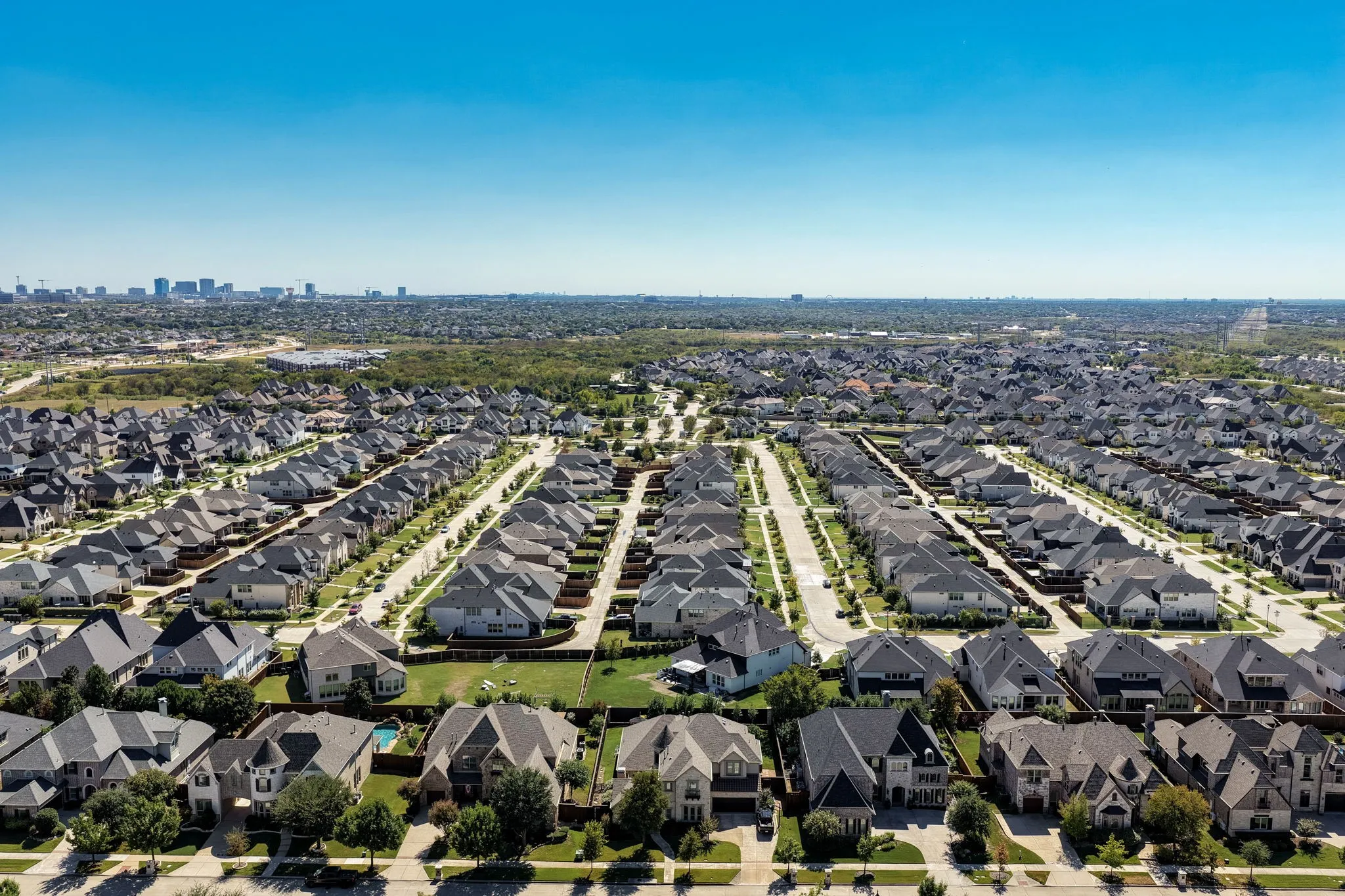 Single Family Residence For Sale in Denton County , 4035 Ferndale Lane, Frisco, Texas 75034, 4 Bedroom, 5 Bathroom, 3 Garage spaces, 4,573 Sqft, built in 2013, mls#21411166, Real Estate Agent in Frisco, Homes For Sale in Denton county, Homes For Sale in Frisco, Realtor in Frisco Texas, Real Estate Brokerage Independent Realty Texas, Luminita Cordes Realtor