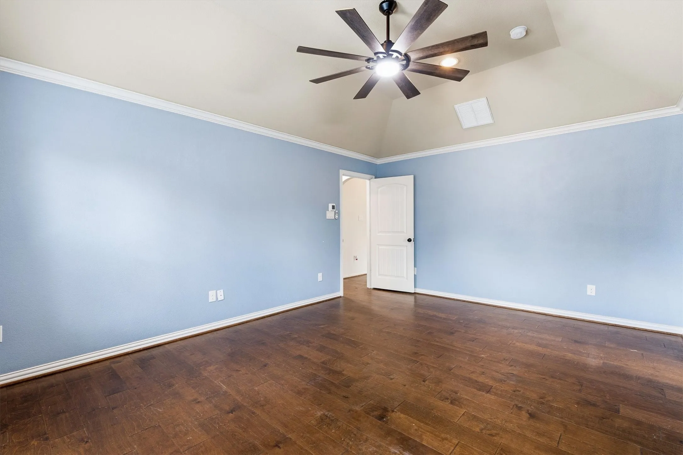 Single Family Residence For Sale in Parker County , 2122 Valley Drive, Weatherford, Texas 76087, 4 Bedroom, 2 Bathroom, 2 Garage spaces, 1,848 Sqft, built in 2016, mls#21409999, Real Estate Agent in Weatherford, Homes For Sale in Parker county, Homes For Sale in Weatherford, Realtor in Weatherford Texas, Real Estate Brokerage Independent Realty Texas, Luminita Cordes Realtor