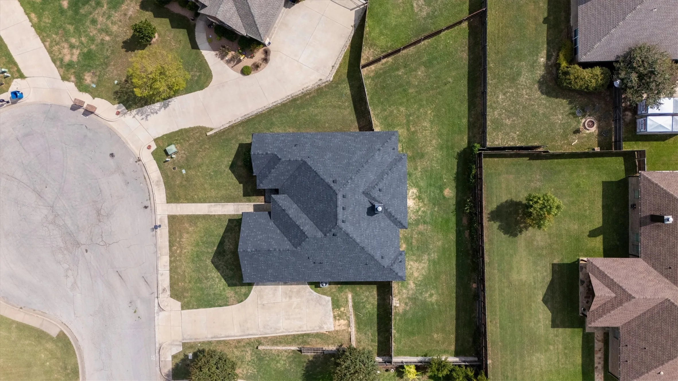 Single Family Residence For Sale in Parker County , 2122 Valley Drive, Weatherford, Texas 76087, 4 Bedroom, 2 Bathroom, 2 Garage spaces, 1,848 Sqft, built in 2016, mls#21409999, Real Estate Agent in Weatherford, Homes For Sale in Parker county, Homes For Sale in Weatherford, Realtor in Weatherford Texas, Real Estate Brokerage Independent Realty Texas, Luminita Cordes Realtor
