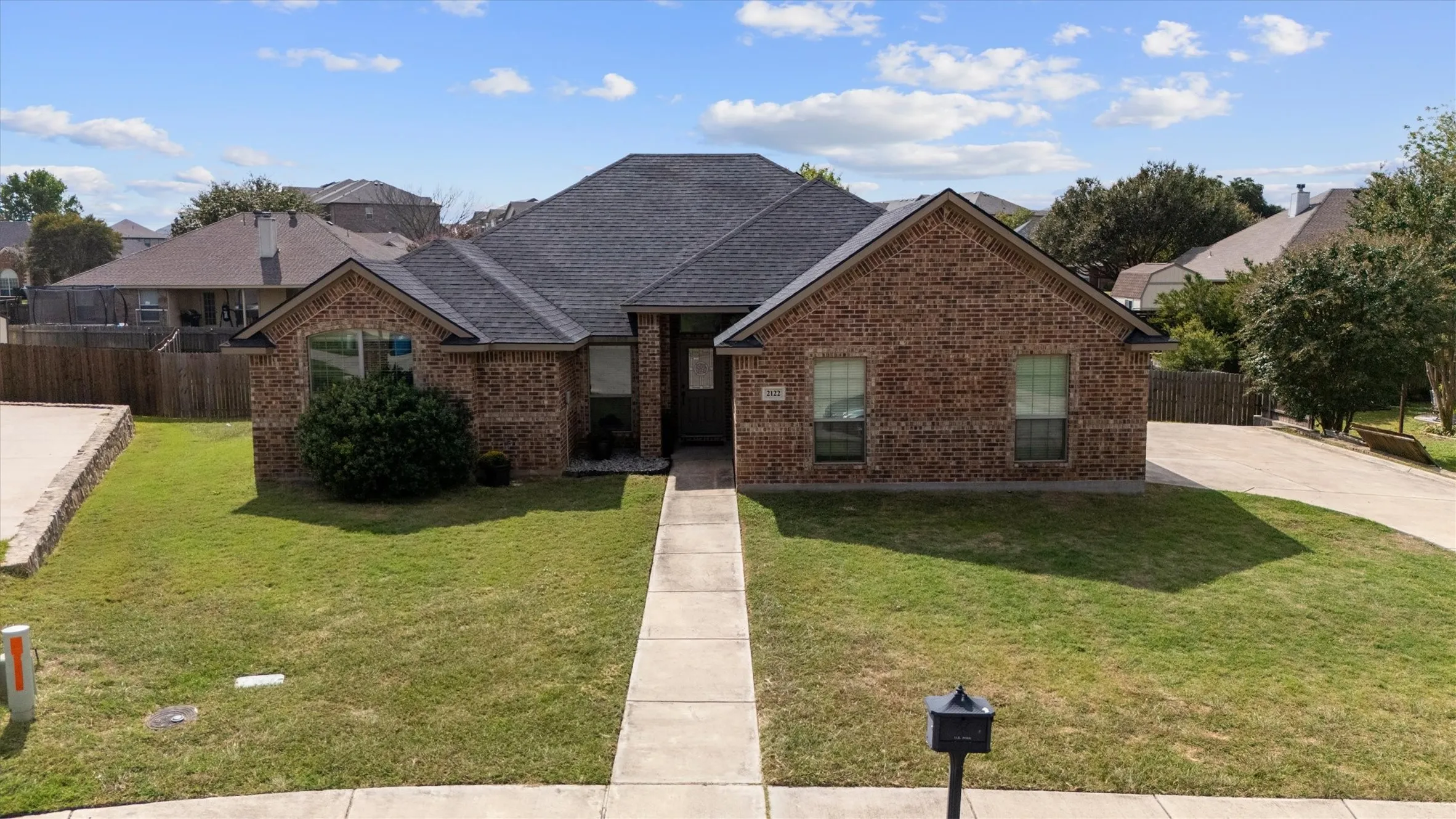 Single Family Residence For Sale in Parker County , 2122 Valley Drive, Weatherford, Texas 76087, 4 Bedroom, 2 Bathroom, 2 Garage spaces, 1,848 Sqft, built in 2016, mls#21409999, Real Estate Agent in Weatherford, Homes For Sale in Parker county, Homes For Sale in Weatherford, Realtor in Weatherford Texas, Real Estate Brokerage Independent Realty Texas, Luminita Cordes Realtor