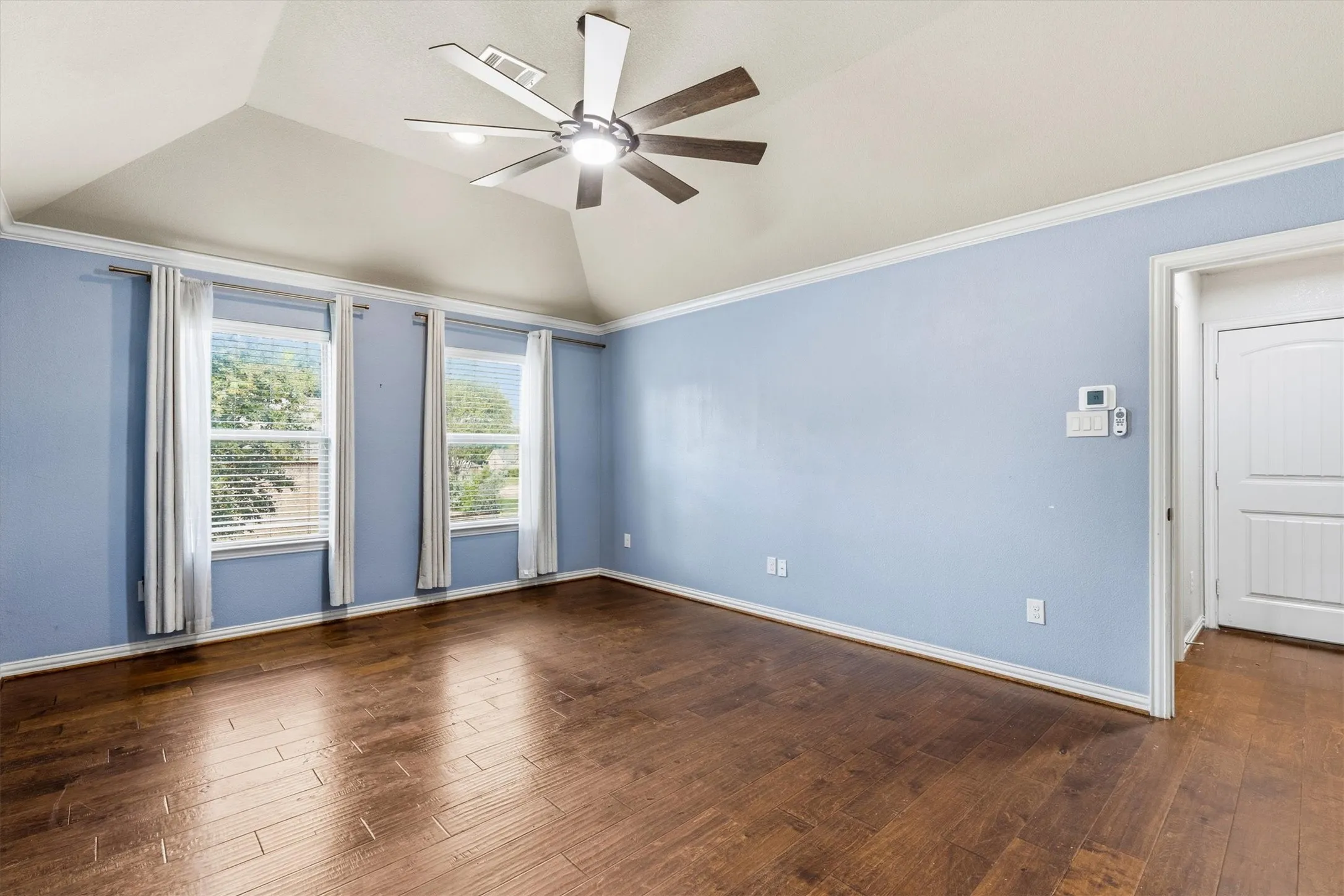 Single Family Residence For Sale in Parker County , 2122 Valley Drive, Weatherford, Texas 76087, 4 Bedroom, 2 Bathroom, 2 Garage spaces, 1,848 Sqft, built in 2016, mls#21409999, Real Estate Agent in Weatherford, Homes For Sale in Parker county, Homes For Sale in Weatherford, Realtor in Weatherford Texas, Real Estate Brokerage Independent Realty Texas, Luminita Cordes Realtor