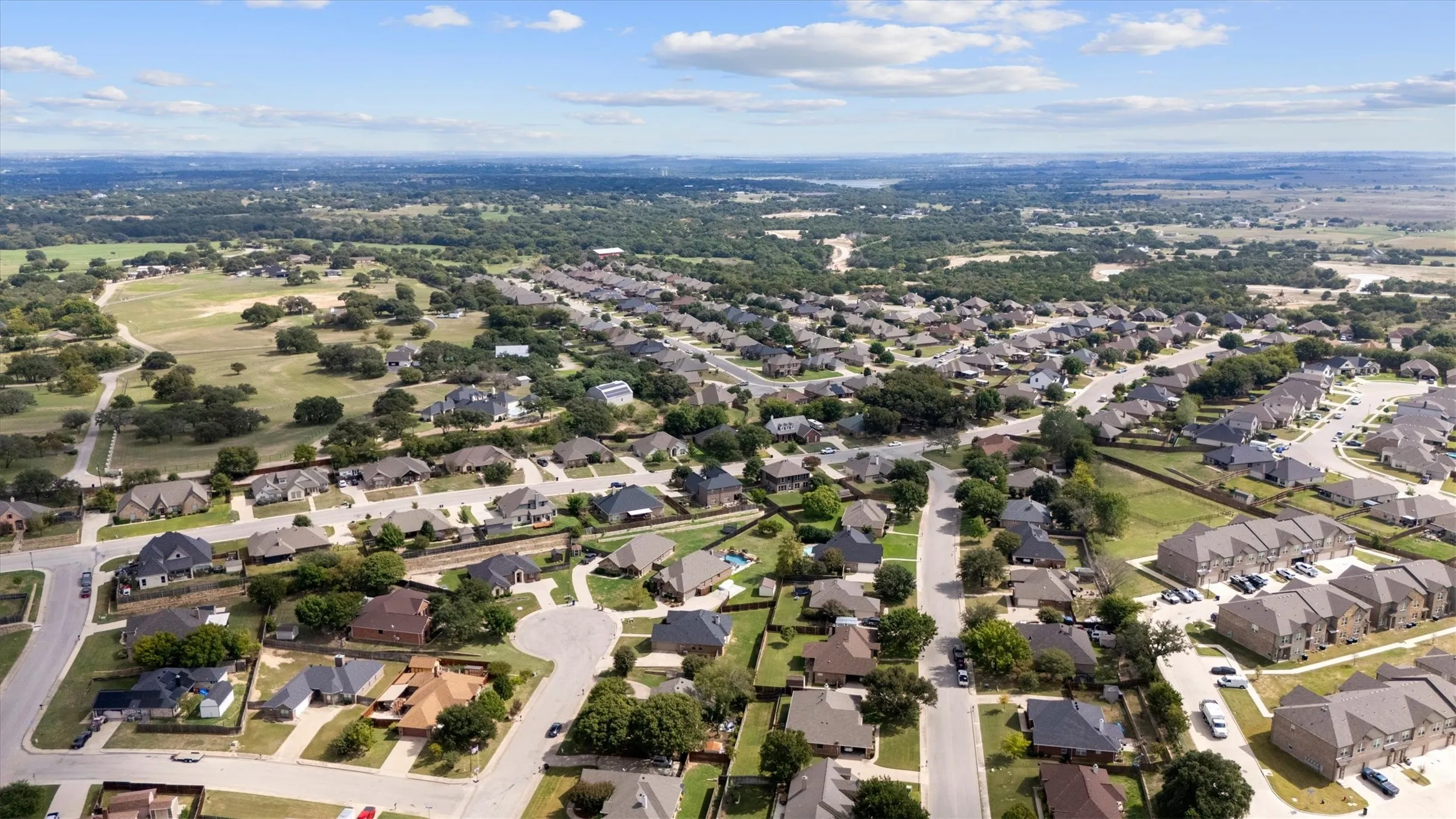 Single Family Residence For Sale in Parker County , 2122 Valley Drive, Weatherford, Texas 76087, 4 Bedroom, 2 Bathroom, 2 Garage spaces, 1,848 Sqft, built in 2016, mls#21409999, Real Estate Agent in Weatherford, Homes For Sale in Parker county, Homes For Sale in Weatherford, Realtor in Weatherford Texas, Real Estate Brokerage Independent Realty Texas, Luminita Cordes Realtor