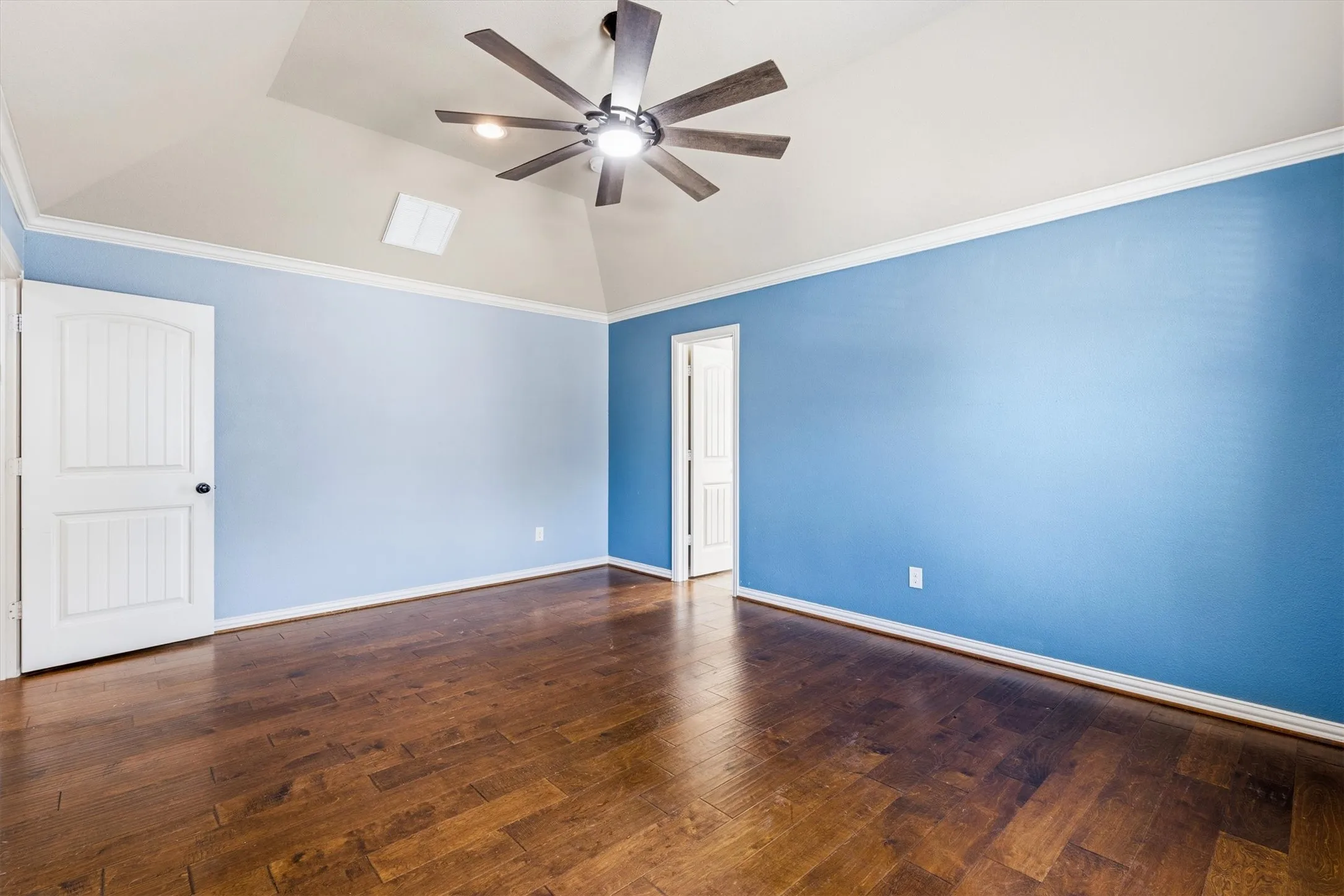 Single Family Residence For Sale in Parker County , 2122 Valley Drive, Weatherford, Texas 76087, 4 Bedroom, 2 Bathroom, 2 Garage spaces, 1,848 Sqft, built in 2016, mls#21409999, Real Estate Agent in Weatherford, Homes For Sale in Parker county, Homes For Sale in Weatherford, Realtor in Weatherford Texas, Real Estate Brokerage Independent Realty Texas, Luminita Cordes Realtor