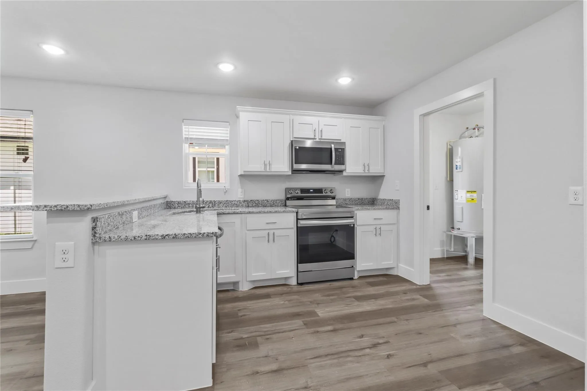 Duplex For Rent in Fannin County , 406 W 6th Street 2, Bonham, Texas 75418, 3 Bedroom, 2 Bathroom, Garage spaces, 1,198 Sqft, built in 2024, mls#21412197, Real Estate Agent in Bonham, Homes For Rent in Fannin county, Homes For Rent in Bonham, Realtor in Bonham Texas, Real Estate Brokerage Independent Realty Texas, Luminita Cordes Realtor