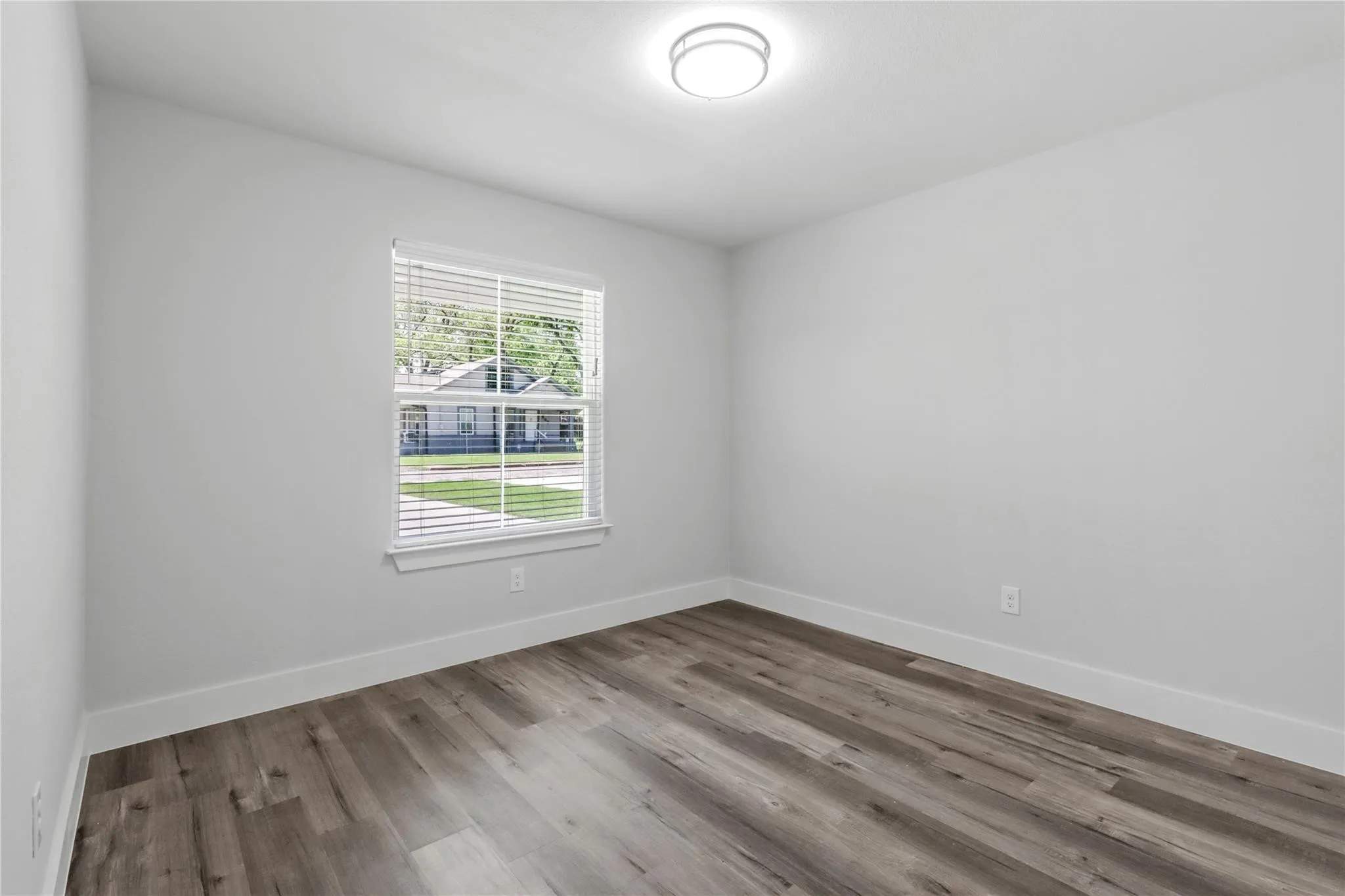Duplex For Rent in Fannin County , 406 W 6th Street 2, Bonham, Texas 75418, 3 Bedroom, 2 Bathroom, Garage spaces, 1,198 Sqft, built in 2024, mls#21412197, Real Estate Agent in Bonham, Homes For Rent in Fannin county, Homes For Rent in Bonham, Realtor in Bonham Texas, Real Estate Brokerage Independent Realty Texas, Luminita Cordes Realtor