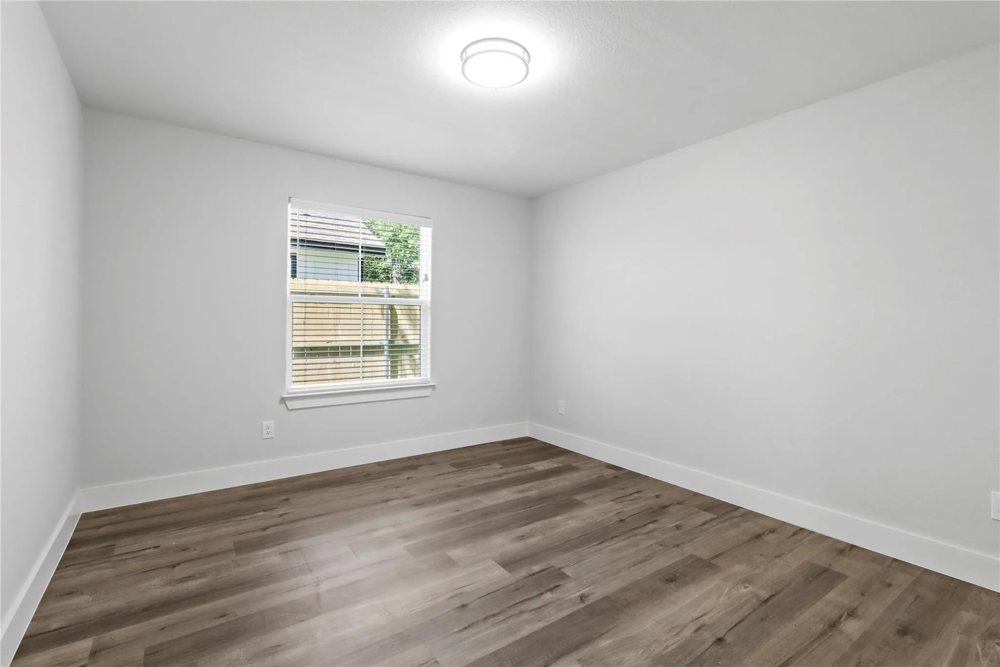 Duplex For Rent in Fannin County , 406 W 6th Street 2, Bonham, Texas 75418, 3 Bedroom, 2 Bathroom, Garage spaces, 1,198 Sqft, built in 2024, mls#21412197, Real Estate Agent in Bonham, Homes For Rent in Fannin county, Homes For Rent in Bonham, Realtor in Bonham Texas, Real Estate Brokerage Independent Realty Texas, Luminita Cordes Realtor