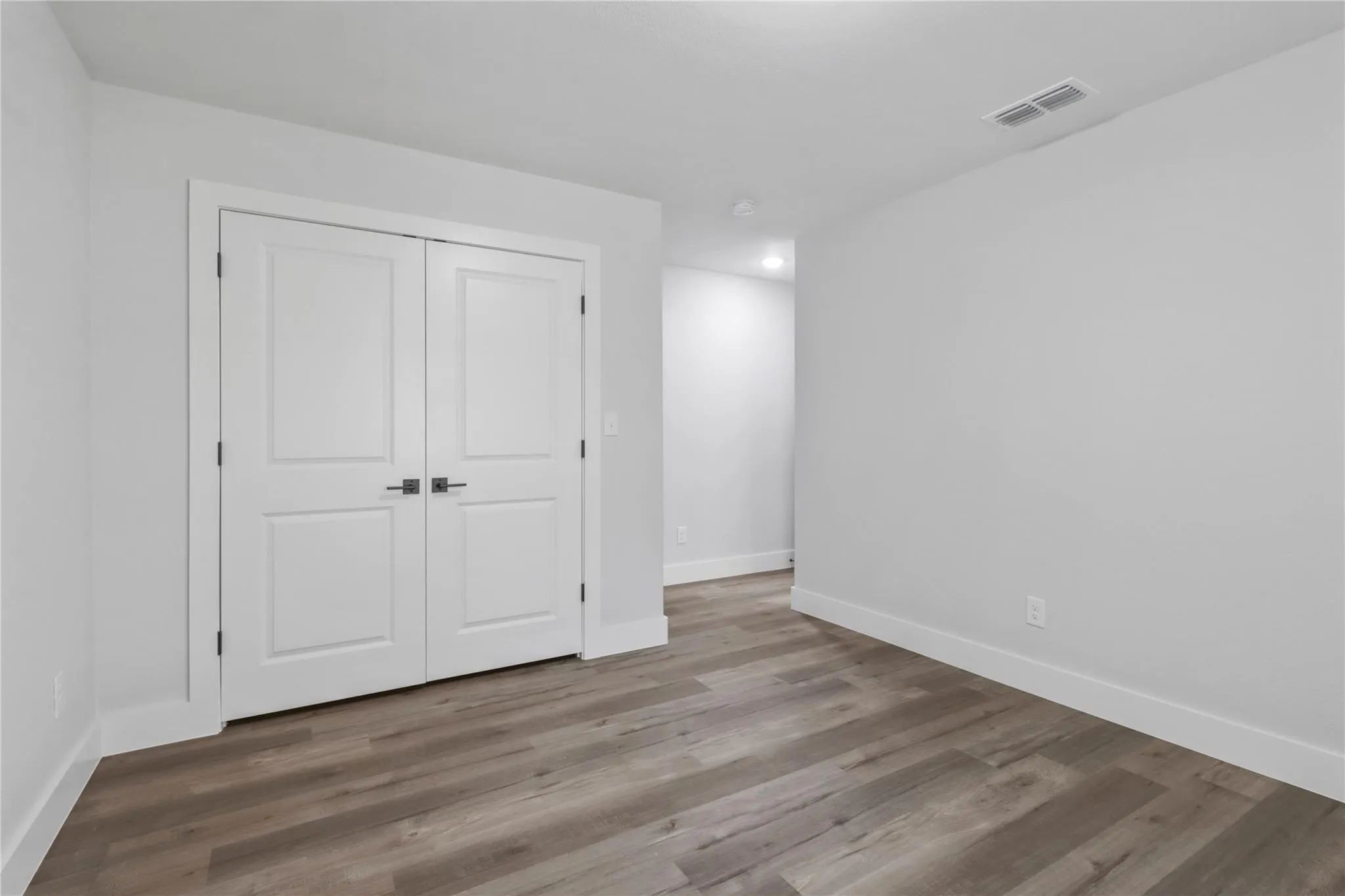 Duplex For Rent in Fannin County , 406 W 6th Street 2, Bonham, Texas 75418, 3 Bedroom, 2 Bathroom, Garage spaces, 1,198 Sqft, built in 2024, mls#21412197, Real Estate Agent in Bonham, Homes For Rent in Fannin county, Homes For Rent in Bonham, Realtor in Bonham Texas, Real Estate Brokerage Independent Realty Texas, Luminita Cordes Realtor