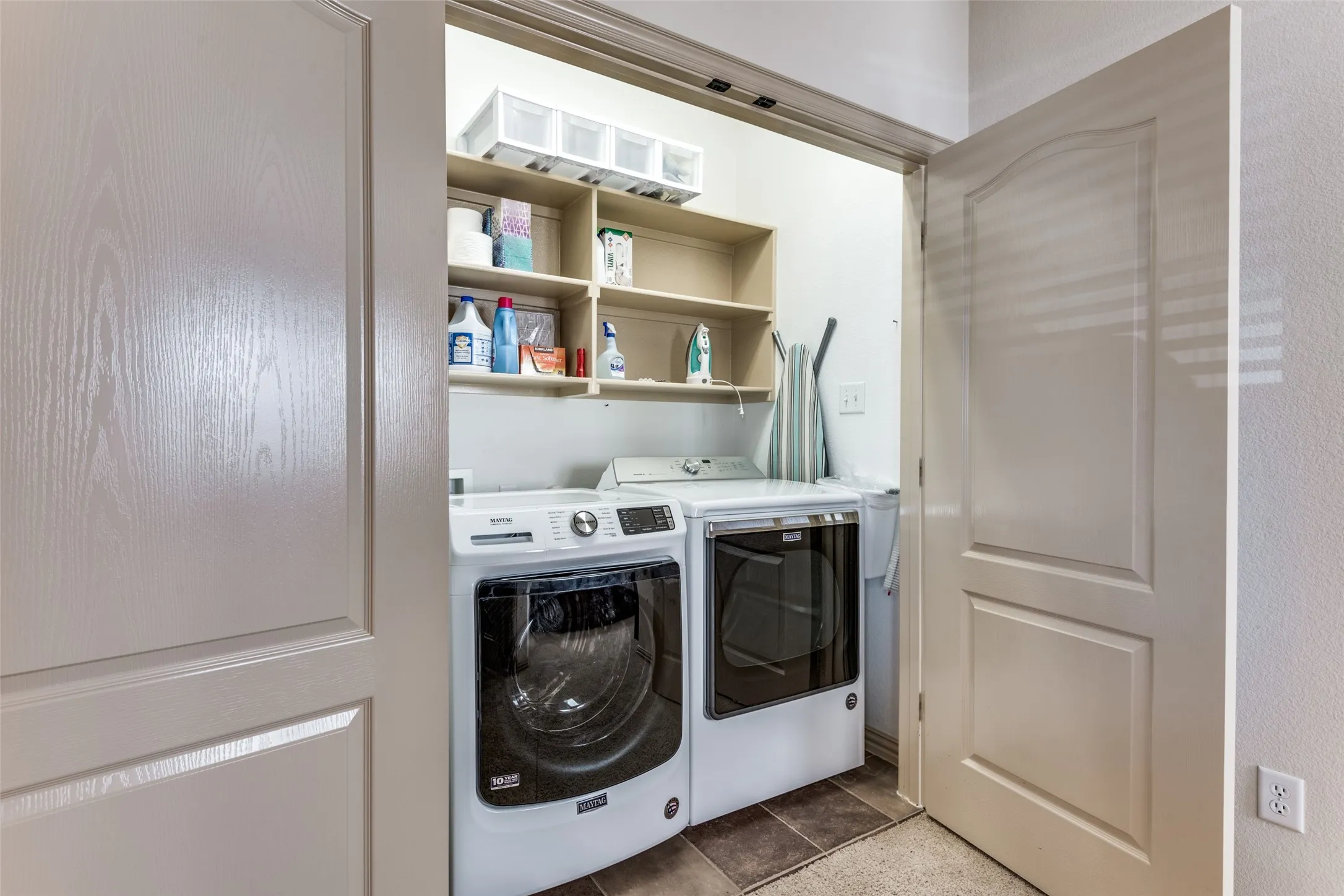 Townhouse For Rent in Dallas County , 3833 Marcillia Circle, Irving, Texas 75038, 3 Bedroom, 3 Bathroom, 2 Garage spaces, 1,800 Sqft, built in 2009, mls#21412188, Real Estate Agent in Irving, Homes For Rent in Dallas county, Homes For Rent in Irving, Realtor in Irving Texas, Real Estate Brokerage Independent Realty Texas, Luminita Cordes Realtor