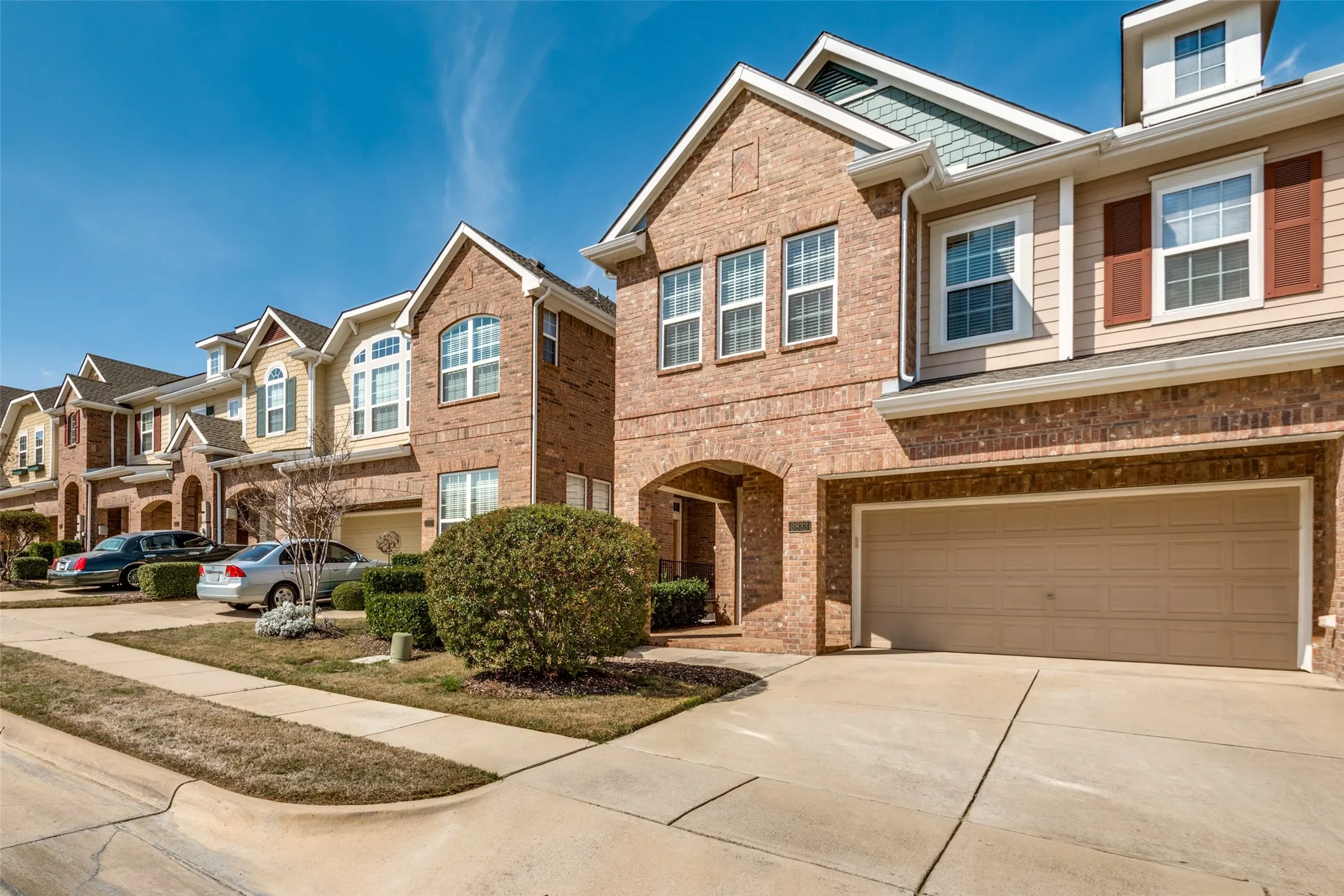 Townhouse For Rent in Dallas County , 3833 Marcillia Circle, Irving, Texas 75038, 3 Bedroom, 3 Bathroom, 2 Garage spaces, 1,800 Sqft, built in 2009, mls#21412188, Real Estate Agent in Irving, Homes For Rent in Dallas county, Homes For Rent in Irving, Realtor in Irving Texas, Real Estate Brokerage Independent Realty Texas, Luminita Cordes Realtor