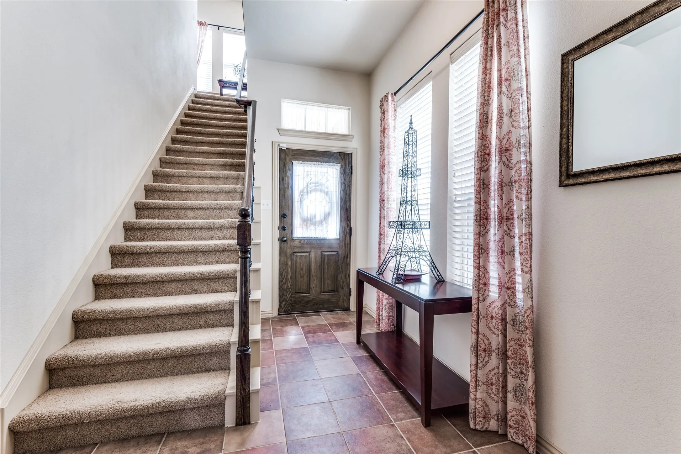 Townhouse For Rent in Dallas County , 3833 Marcillia Circle, Irving, Texas 75038, 3 Bedroom, 3 Bathroom, 2 Garage spaces, 1,800 Sqft, built in 2009, mls#21412188, Real Estate Agent in Irving, Homes For Rent in Dallas county, Homes For Rent in Irving, Realtor in Irving Texas, Real Estate Brokerage Independent Realty Texas, Luminita Cordes Realtor