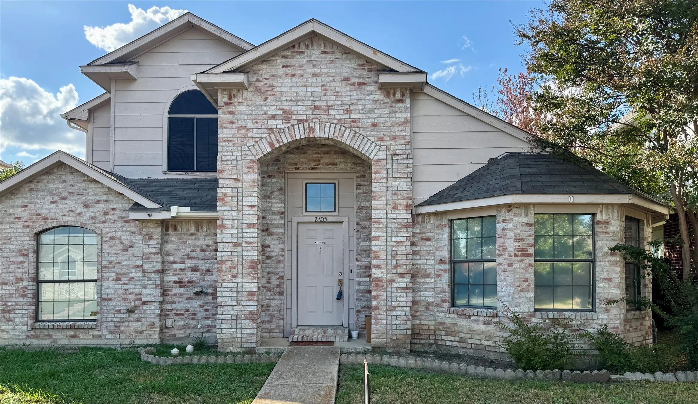 Single Family Residence For Rent