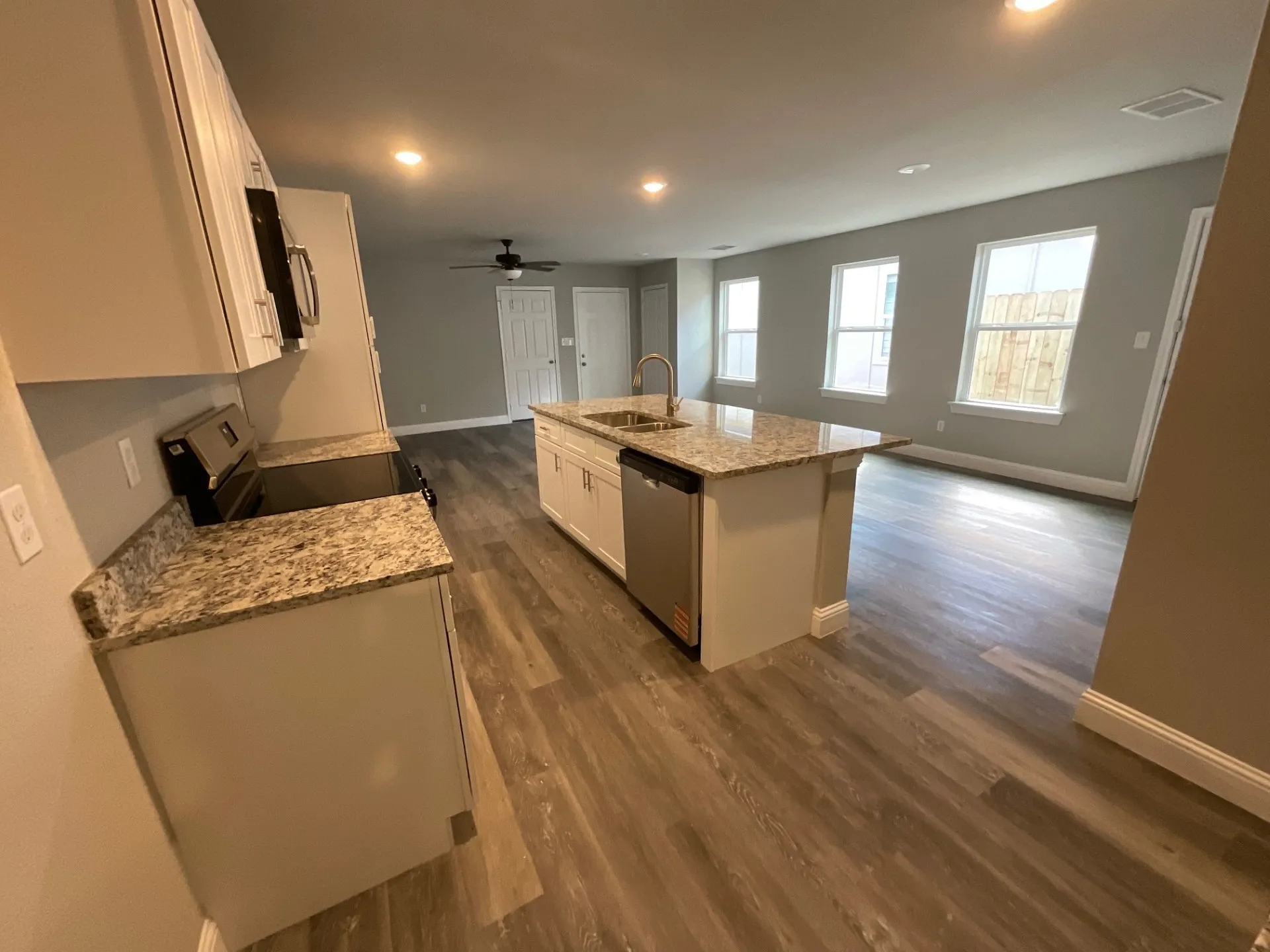 Single Family Residence For Sale in Dallas County , 3165 Stag Road, Dallas, Texas 75241, 3 Bedroom, 2 Bathroom, 1 Garage spaces, 1,350 Sqft, built in 2025, mls#21399578, Real Estate Agent in Dallas, Homes For Sale in Dallas county, Homes For Sale in Dallas, Realtor in Dallas Texas, Real Estate Brokerage Independent Realty Texas, Luminita Cordes Realtor
