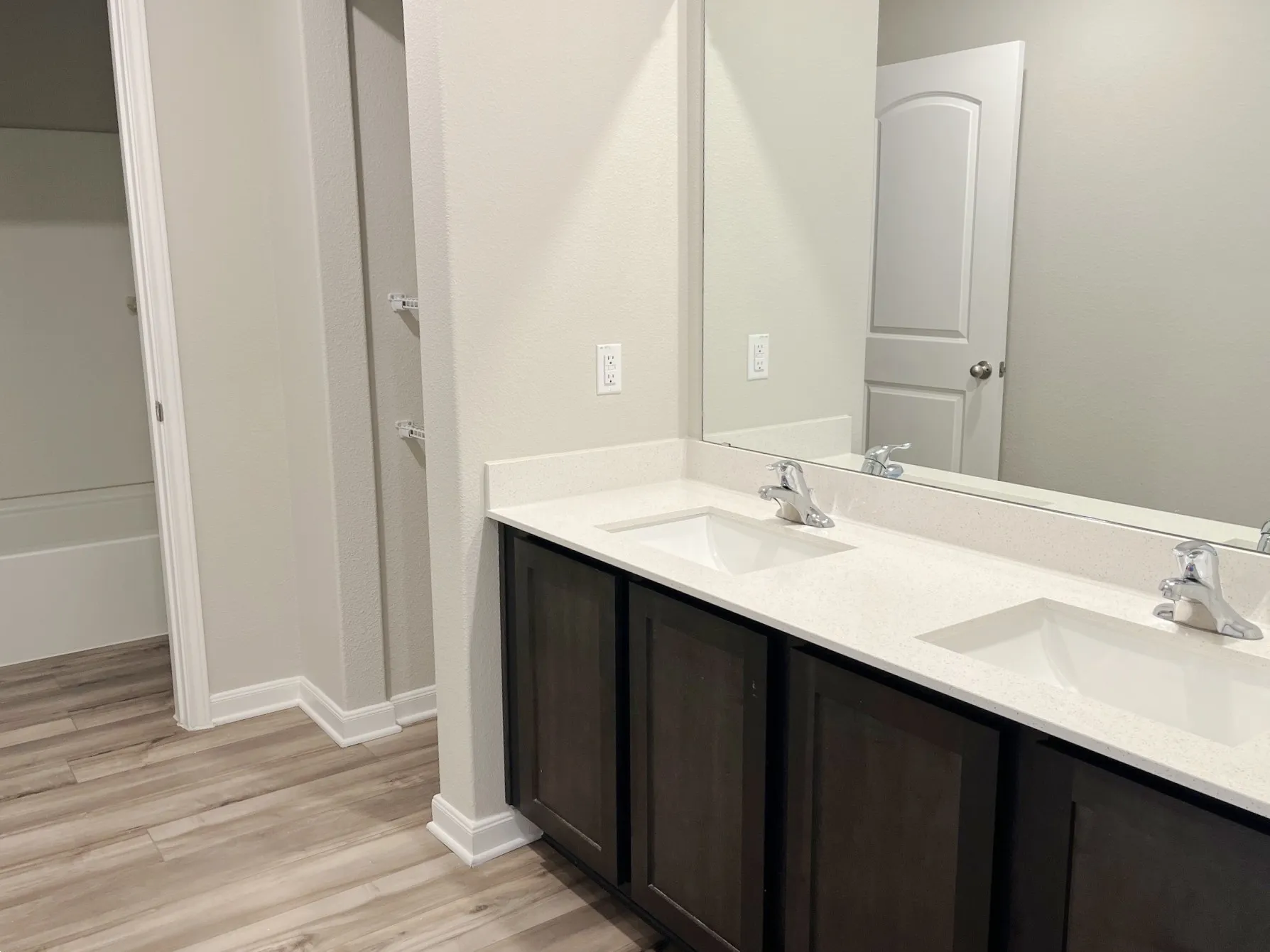 Single Family Residence For Sale in Wise County , 200 Holster Hollow Road, Newark, Texas 76071, 5 Bedroom, 3 Bathroom, Garage spaces, 2,700 Sqft, built in 2022, mls#21412216, Real Estate Agent in Newark, Homes For Sale in Wise county, Homes For Sale in Newark, Realtor in Newark Texas, Real Estate Brokerage Independent Realty Texas, Luminita Cordes Realtor