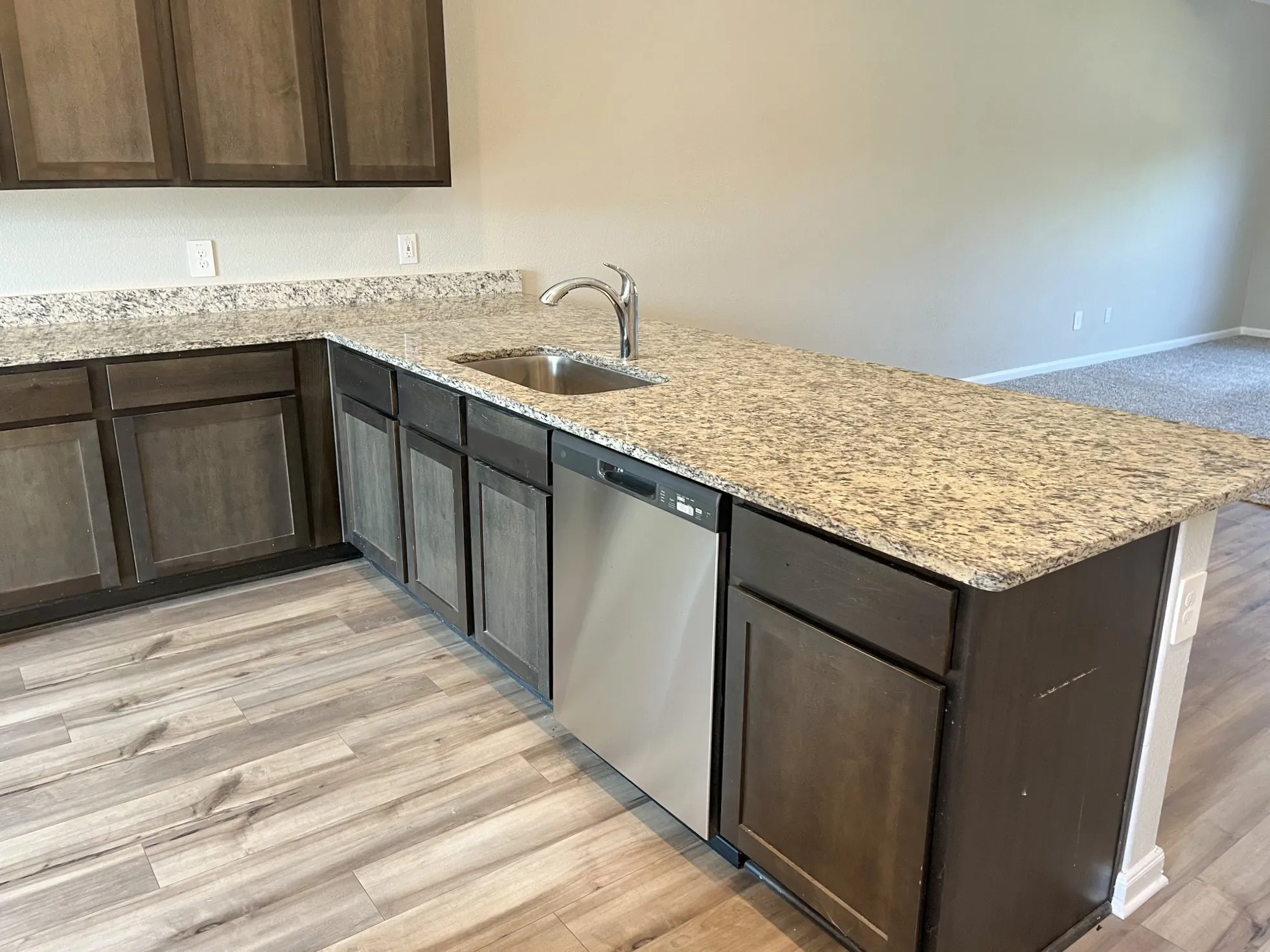 Single Family Residence For Sale in Wise County , 200 Holster Hollow Road, Newark, Texas 76071, 5 Bedroom, 3 Bathroom, Garage spaces, 2,700 Sqft, built in 2022, mls#21412216, Real Estate Agent in Newark, Homes For Sale in Wise county, Homes For Sale in Newark, Realtor in Newark Texas, Real Estate Brokerage Independent Realty Texas, Luminita Cordes Realtor