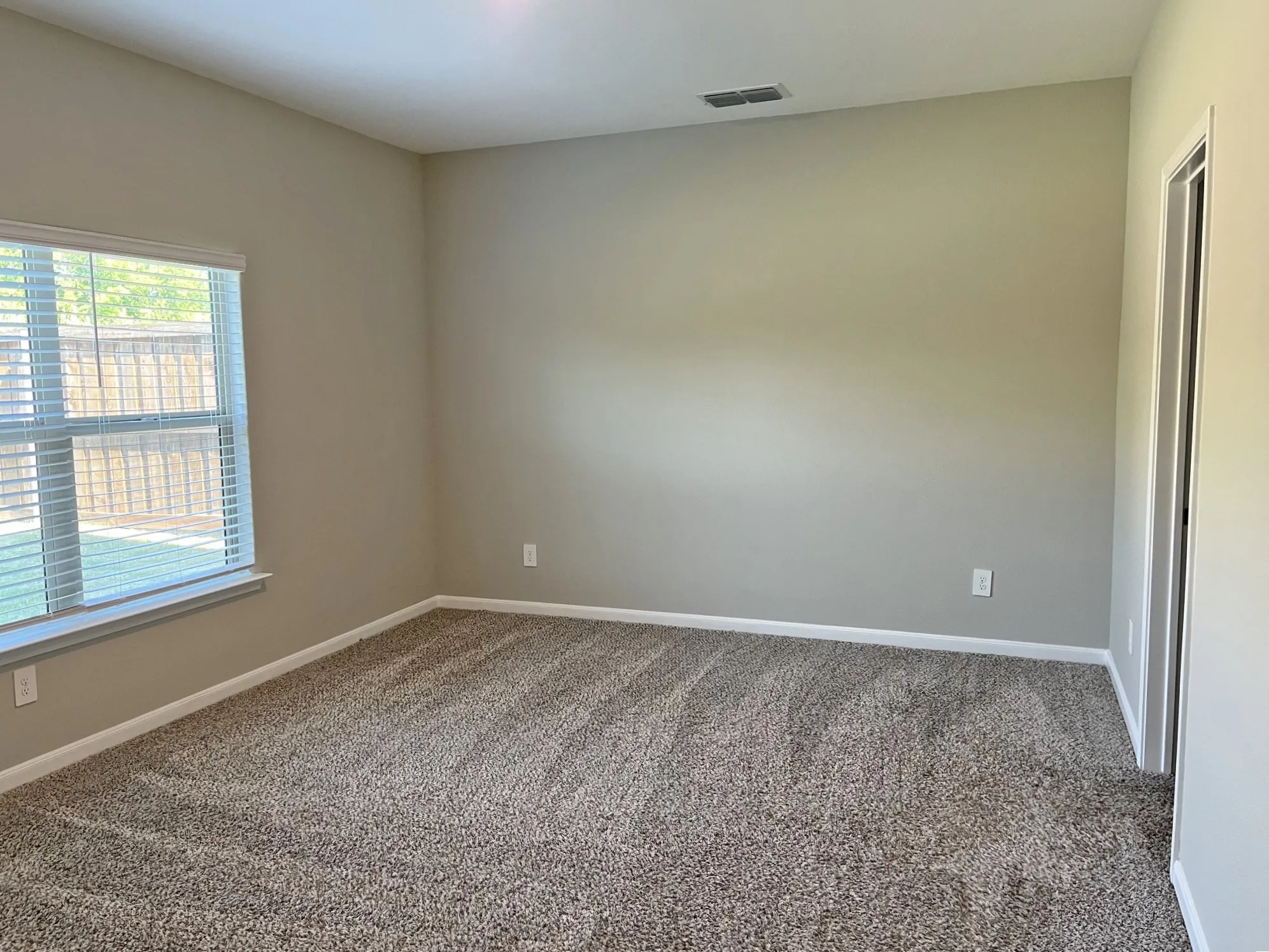 Single Family Residence For Sale in Wise County , 200 Holster Hollow Road, Newark, Texas 76071, 5 Bedroom, 3 Bathroom, Garage spaces, 2,700 Sqft, built in 2022, mls#21412216, Real Estate Agent in Newark, Homes For Sale in Wise county, Homes For Sale in Newark, Realtor in Newark Texas, Real Estate Brokerage Independent Realty Texas, Luminita Cordes Realtor
