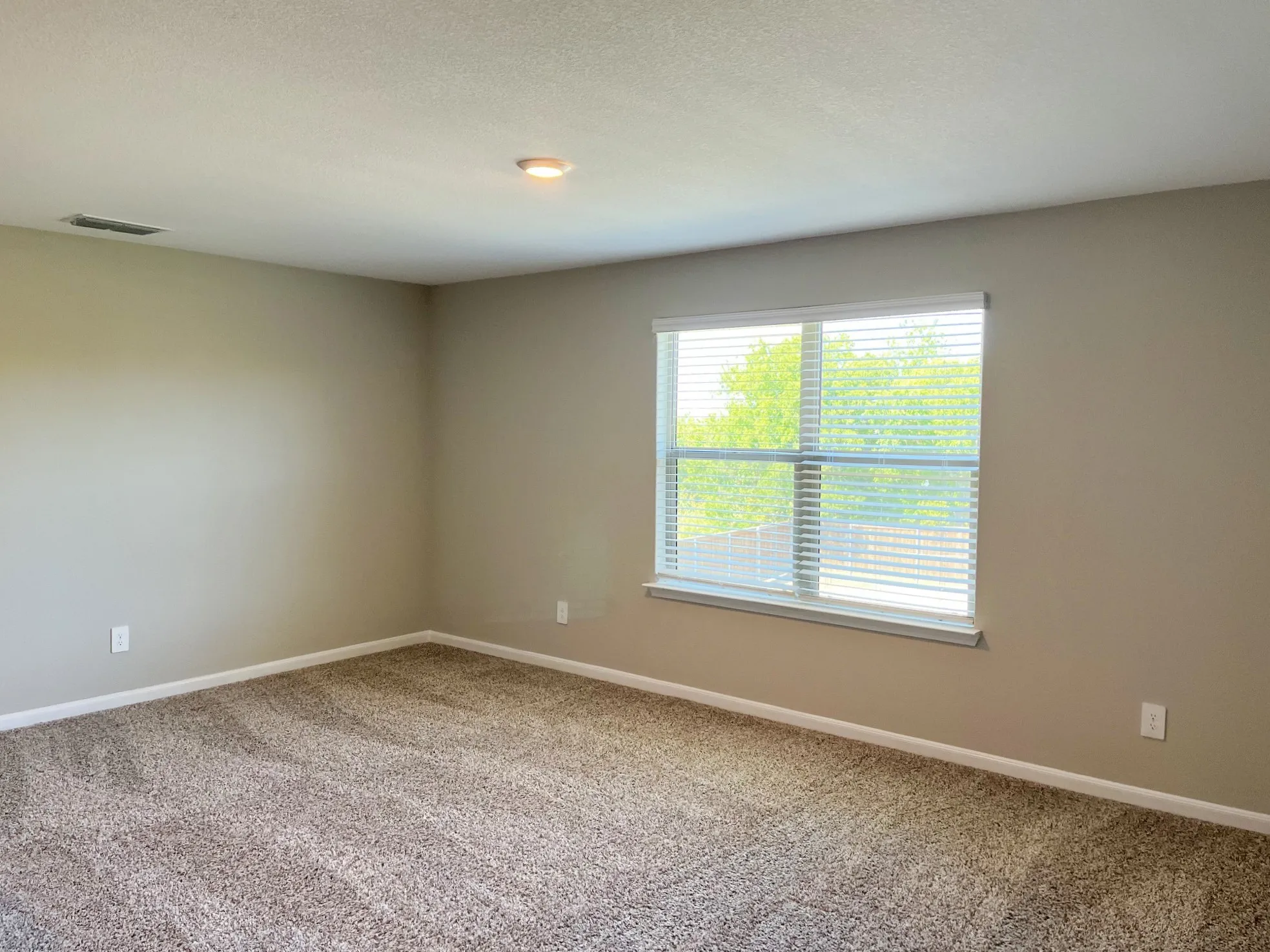 Single Family Residence For Sale in Wise County , 200 Holster Hollow Road, Newark, Texas 76071, 5 Bedroom, 3 Bathroom, Garage spaces, 2,700 Sqft, built in 2022, mls#21412216, Real Estate Agent in Newark, Homes For Sale in Wise county, Homes For Sale in Newark, Realtor in Newark Texas, Real Estate Brokerage Independent Realty Texas, Luminita Cordes Realtor
