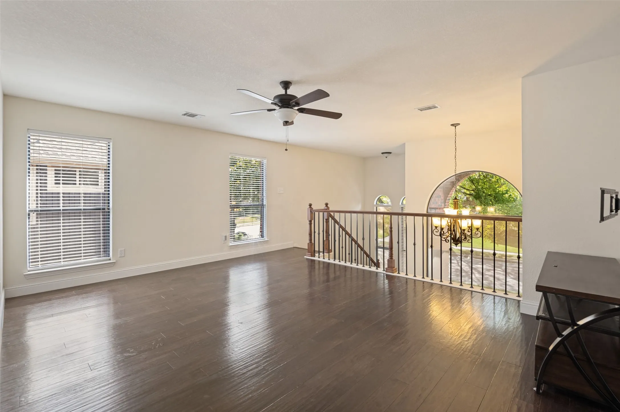 Single Family Residence For Sale in Dallas County , 854 Chalfont Place, Coppell, Texas 75019, 4 Bedroom, 3 Bathroom, 2 Garage spaces, 2,882 Sqft, built in 1991, mls#21412225, Real Estate Agent in Coppell, Homes For Sale in Dallas county, Homes For Sale in Coppell, Realtor in Coppell Texas, Real Estate Brokerage Independent Realty Texas, Luminita Cordes Realtor