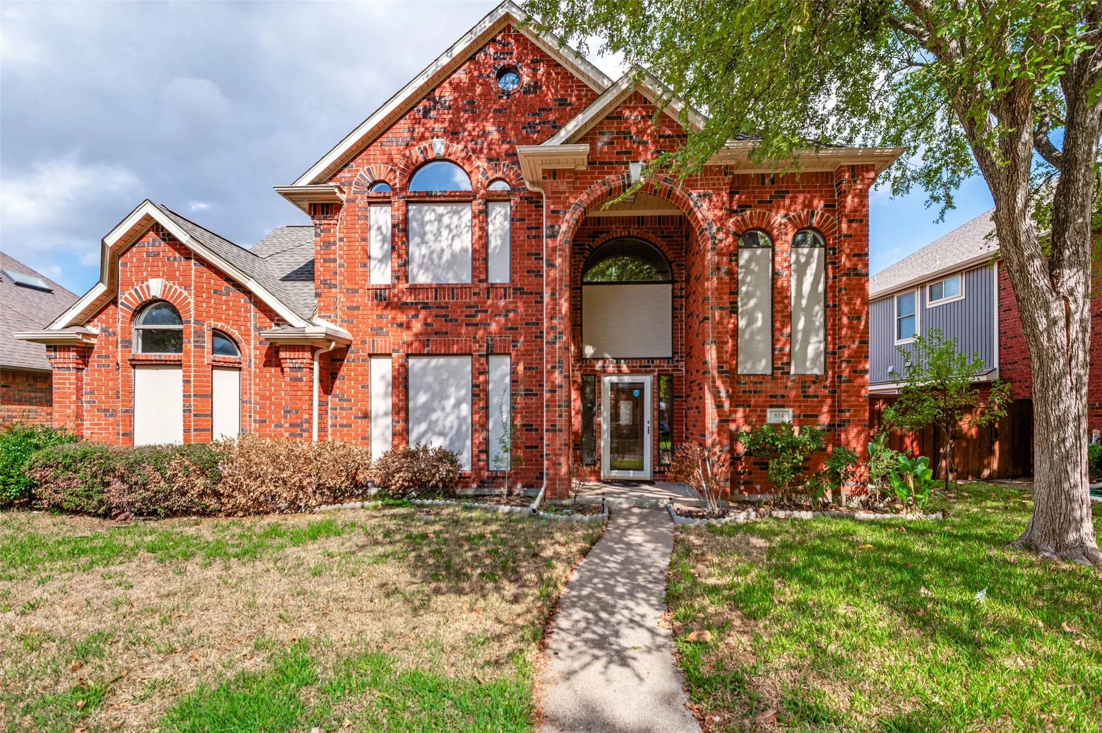 Single Family Residence For Sale