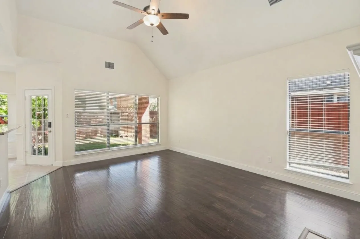 Single Family Residence For Sale in Dallas County , 854 Chalfont Place, Coppell, Texas 75019, 4 Bedroom, 3 Bathroom, 2 Garage spaces, 2,882 Sqft, built in 1991, mls#21412225, Real Estate Agent in Coppell, Homes For Sale in Dallas county, Homes For Sale in Coppell, Realtor in Coppell Texas, Real Estate Brokerage Independent Realty Texas, Luminita Cordes Realtor