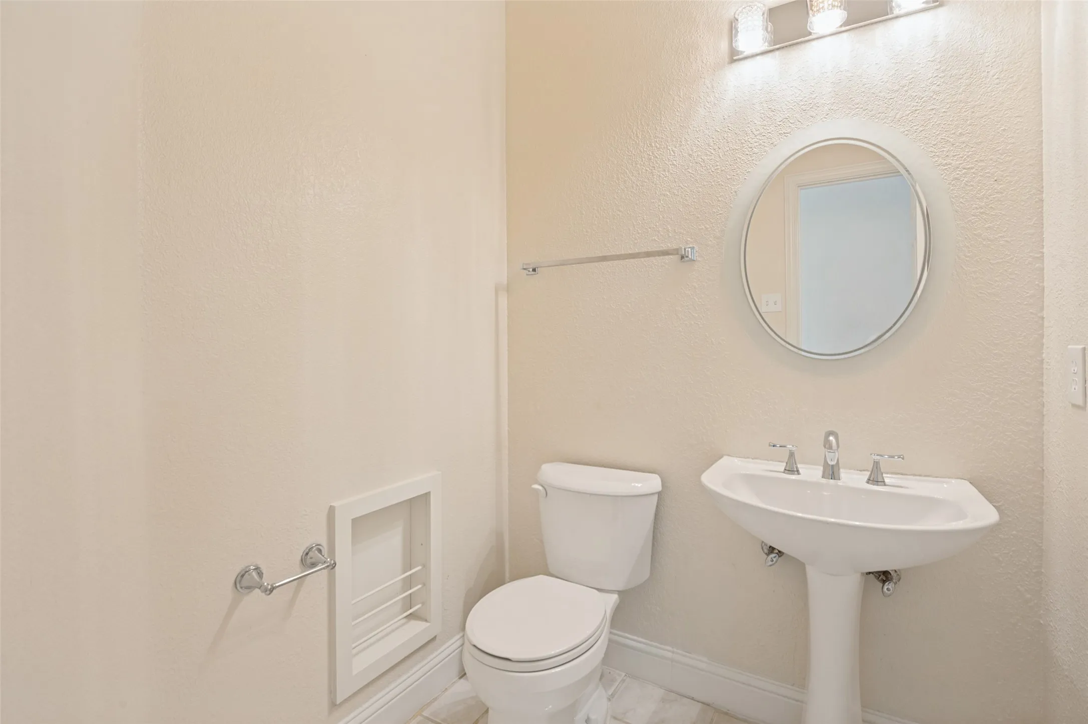 Single Family Residence For Sale in Dallas County , 854 Chalfont Place, Coppell, Texas 75019, 4 Bedroom, 3 Bathroom, 2 Garage spaces, 2,882 Sqft, built in 1991, mls#21412225, Real Estate Agent in Coppell, Homes For Sale in Dallas county, Homes For Sale in Coppell, Realtor in Coppell Texas, Real Estate Brokerage Independent Realty Texas, Luminita Cordes Realtor