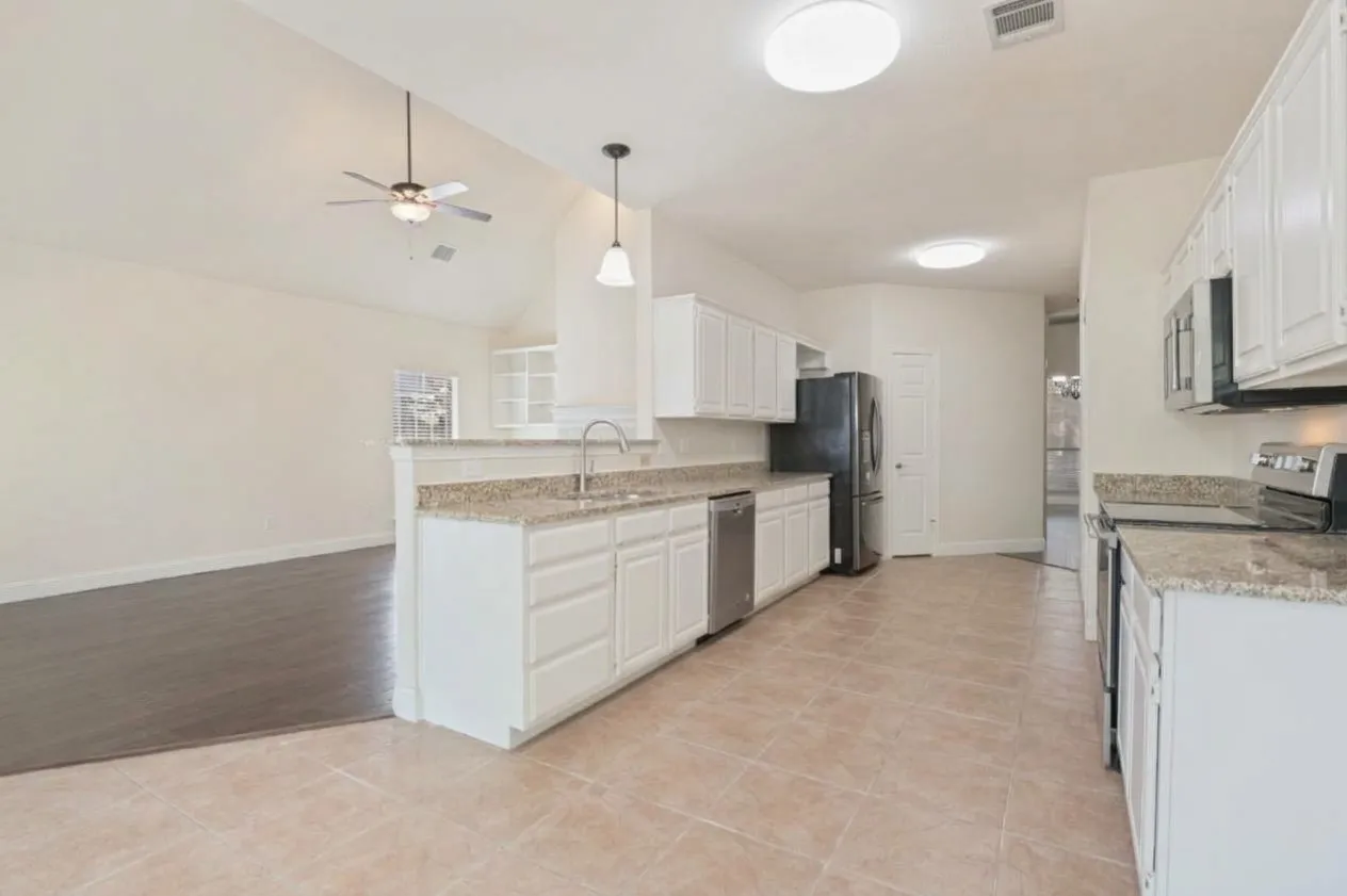 Single Family Residence For Sale in Dallas County , 854 Chalfont Place, Coppell, Texas 75019, 4 Bedroom, 3 Bathroom, 2 Garage spaces, 2,882 Sqft, built in 1991, mls#21412225, Real Estate Agent in Coppell, Homes For Sale in Dallas county, Homes For Sale in Coppell, Realtor in Coppell Texas, Real Estate Brokerage Independent Realty Texas, Luminita Cordes Realtor