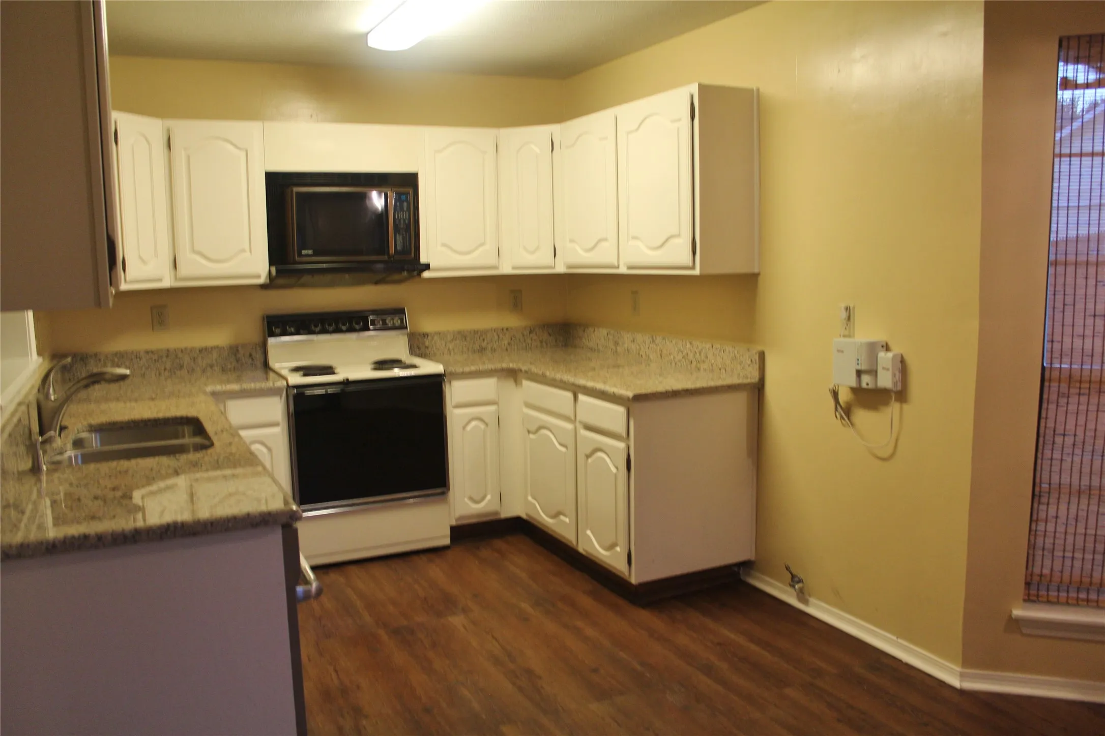 Single Family Residence For Rent in Collin County , 4413 Odessa Drive, Plano, Texas 75093, 3 Bedroom, 2 Bathroom, 2 Garage spaces, 1,444 Sqft, built in 1984, mls#21412212, Real Estate Agent in Plano, Homes For Rent in Collin county, Homes For Rent in Plano, Realtor in Plano Texas, Real Estate Brokerage Independent Realty Texas, Luminita Cordes Realtor