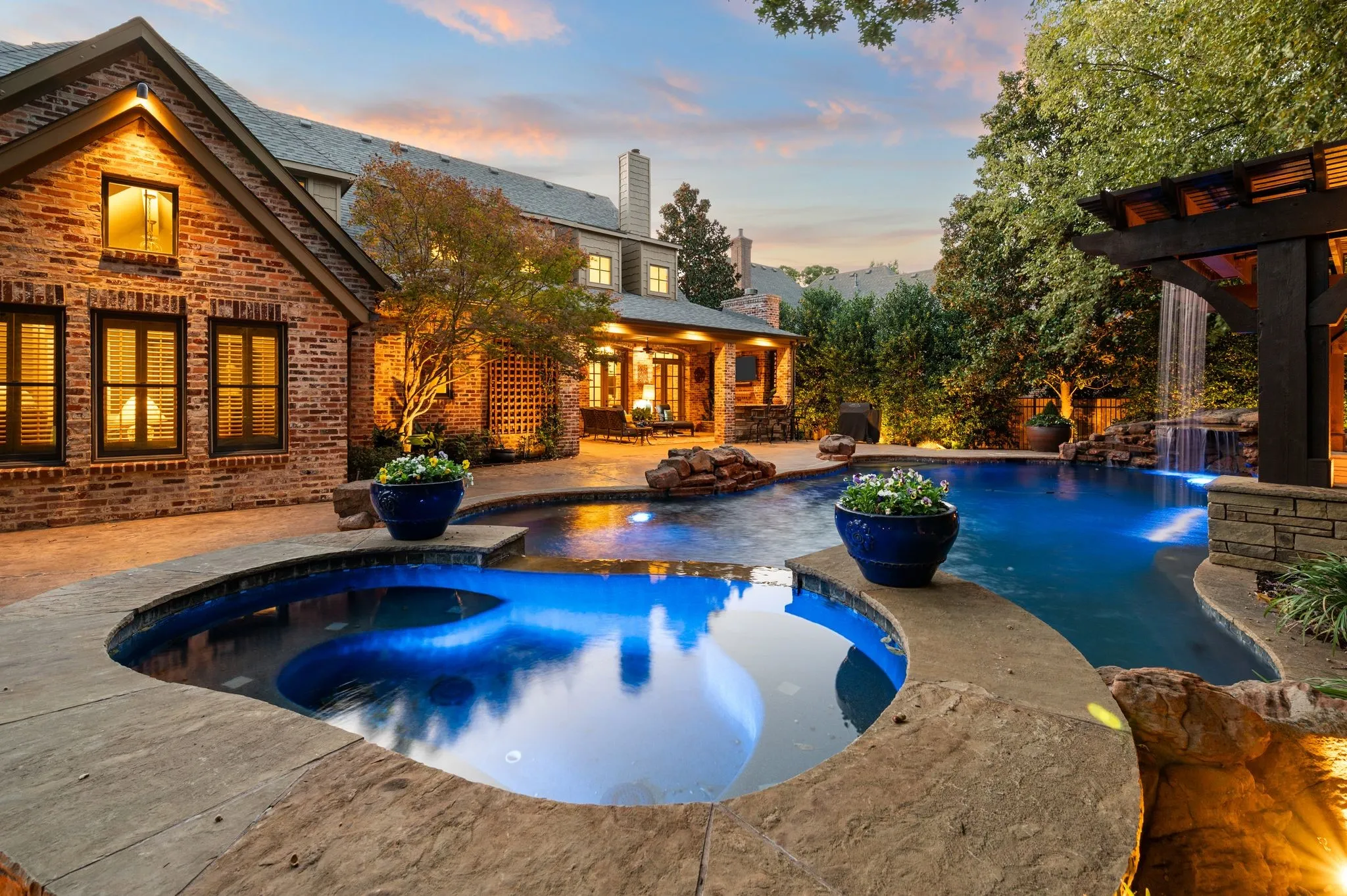 Single Family Residence For Sale in Tarrant County , 2105 Denver Drive, Southlake, Texas 76092, 4 Bedroom, 5 Bathroom, 3 Garage spaces, 6,242 Sqft, built in 2005, mls#21411612, Real Estate Agent in Southlake, Homes For Sale in Tarrant county, Homes For Sale in Southlake, Realtor in Southlake Texas, Real Estate Brokerage Independent Realty Texas, Luminita Cordes Realtor