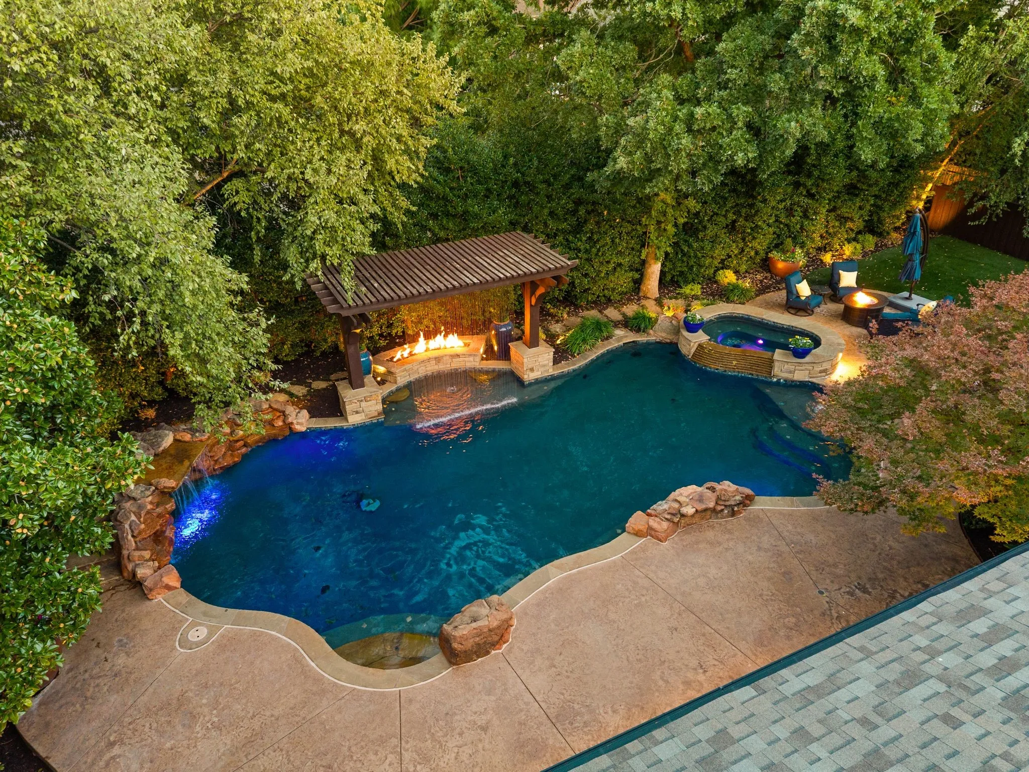 Single Family Residence For Sale in Tarrant County , 2105 Denver Drive, Southlake, Texas 76092, 4 Bedroom, 5 Bathroom, 3 Garage spaces, 6,242 Sqft, built in 2005, mls#21411612, Real Estate Agent in Southlake, Homes For Sale in Tarrant county, Homes For Sale in Southlake, Realtor in Southlake Texas, Real Estate Brokerage Independent Realty Texas, Luminita Cordes Realtor