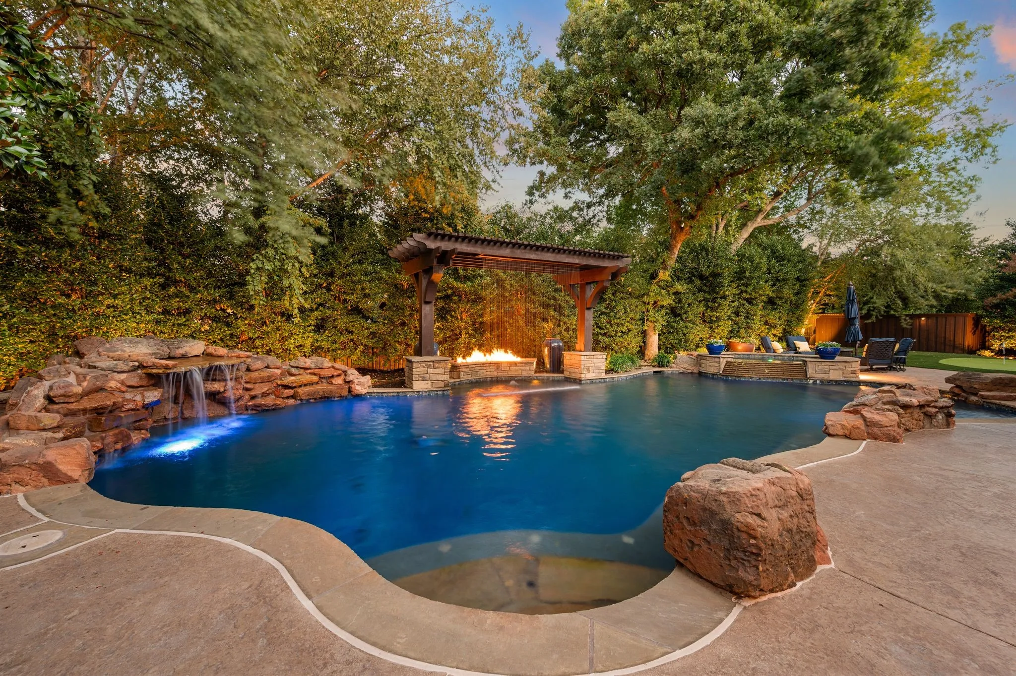 Single Family Residence For Sale in Tarrant County , 2105 Denver Drive, Southlake, Texas 76092, 4 Bedroom, 5 Bathroom, 3 Garage spaces, 6,242 Sqft, built in 2005, mls#21411612, Real Estate Agent in Southlake, Homes For Sale in Tarrant county, Homes For Sale in Southlake, Realtor in Southlake Texas, Real Estate Brokerage Independent Realty Texas, Luminita Cordes Realtor