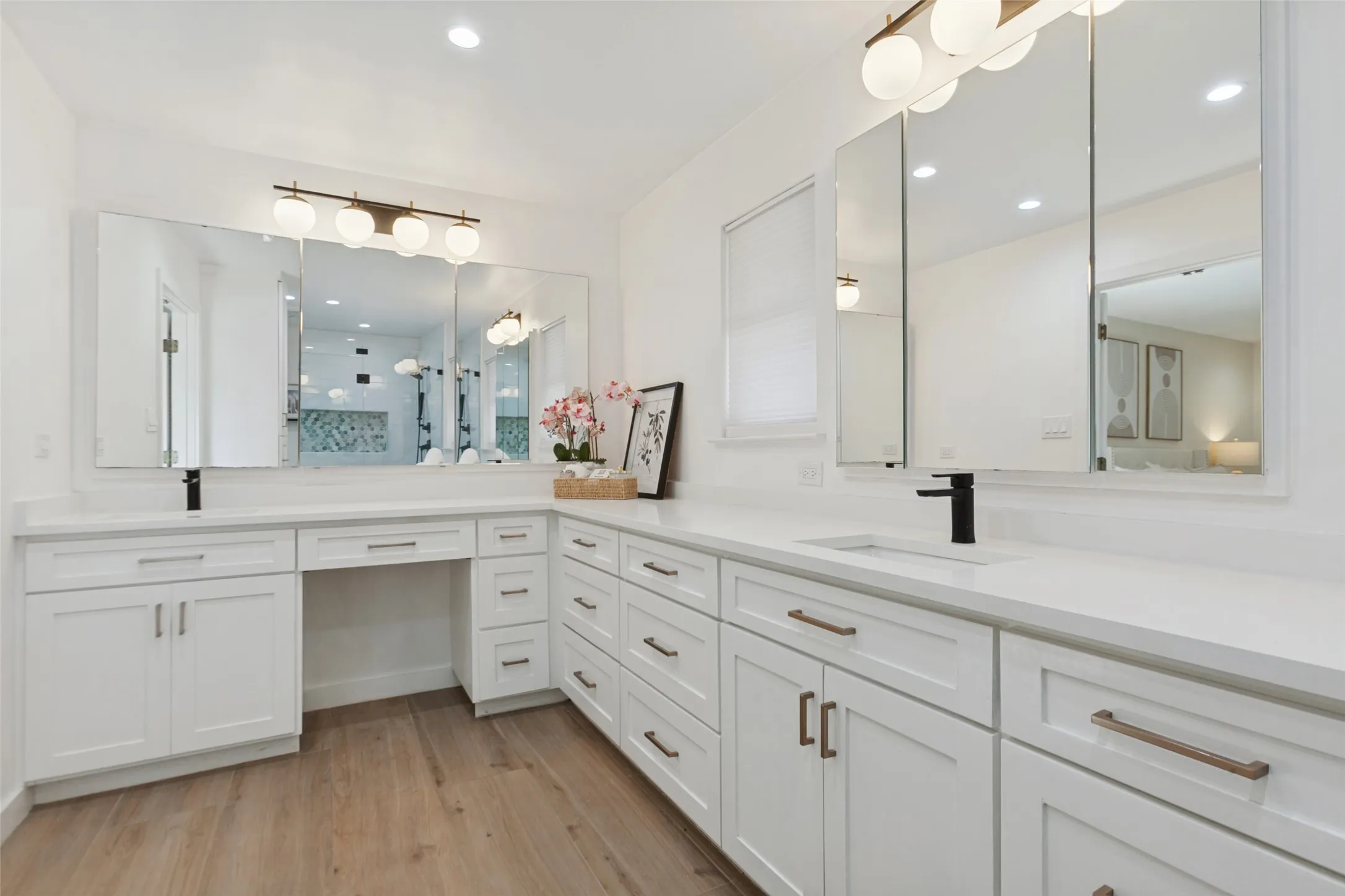 Single Family Residence For Sale in Dallas County , 100 N Gentle Drive, Richardson, Texas 75080, 3 Bedroom, 3 Bathroom, 2 Garage spaces, 3,166 Sqft, built in 1960, mls#21412282, Real Estate Agent in Richardson, Homes For Sale in Dallas county, Homes For Sale in Richardson, Realtor in Richardson Texas, Real Estate Brokerage Independent Realty Texas, Luminita Cordes Realtor