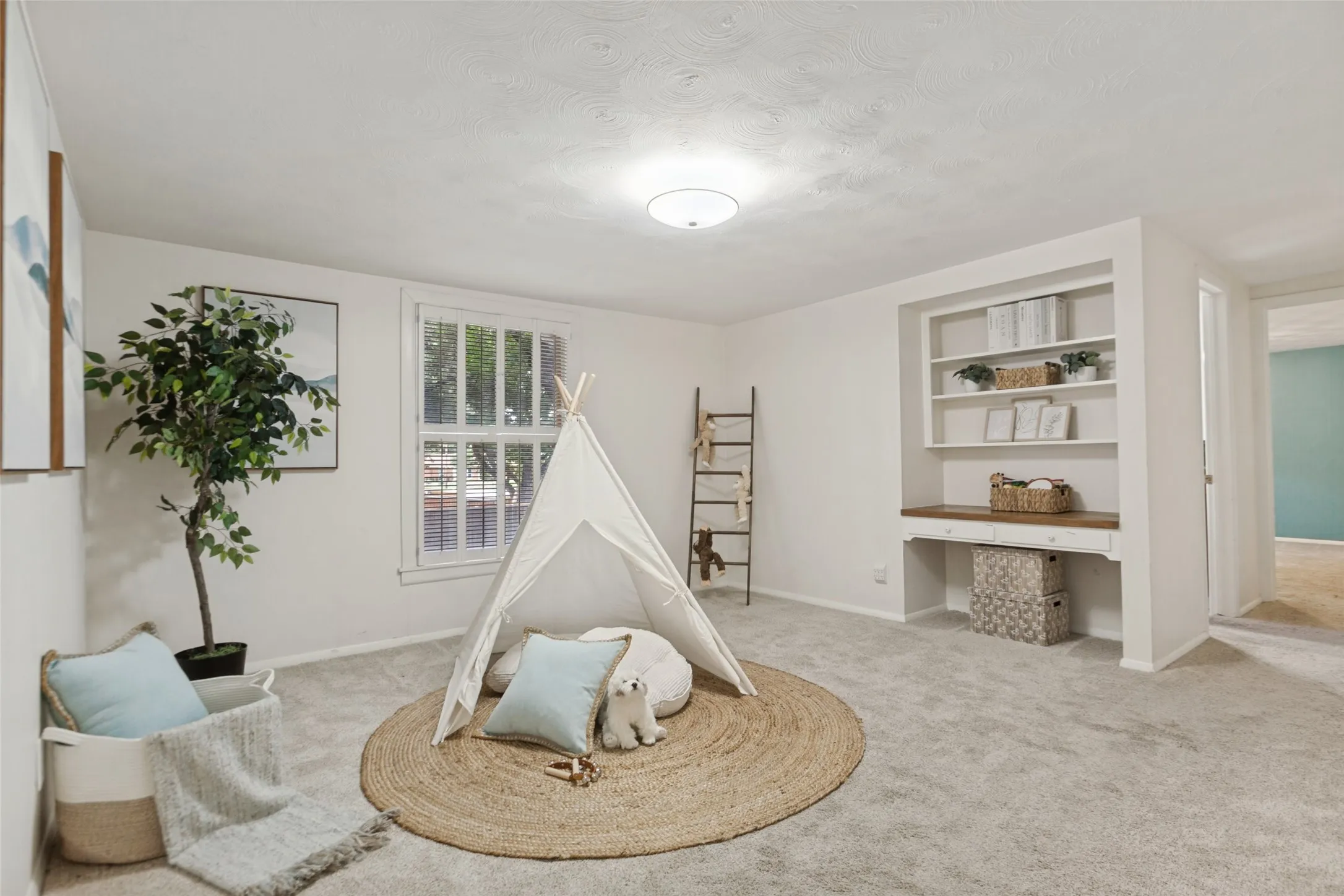 Single Family Residence For Sale in Dallas County , 100 N Gentle Drive, Richardson, Texas 75080, 3 Bedroom, 3 Bathroom, 2 Garage spaces, 3,166 Sqft, built in 1960, mls#21412282, Real Estate Agent in Richardson, Homes For Sale in Dallas county, Homes For Sale in Richardson, Realtor in Richardson Texas, Real Estate Brokerage Independent Realty Texas, Luminita Cordes Realtor