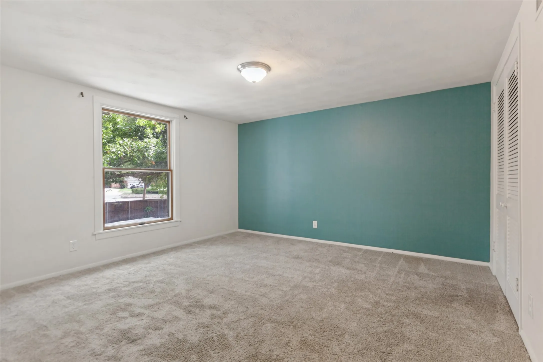 Single Family Residence For Sale in Dallas County , 100 N Gentle Drive, Richardson, Texas 75080, 3 Bedroom, 3 Bathroom, 2 Garage spaces, 3,166 Sqft, built in 1960, mls#21412282, Real Estate Agent in Richardson, Homes For Sale in Dallas county, Homes For Sale in Richardson, Realtor in Richardson Texas, Real Estate Brokerage Independent Realty Texas, Luminita Cordes Realtor