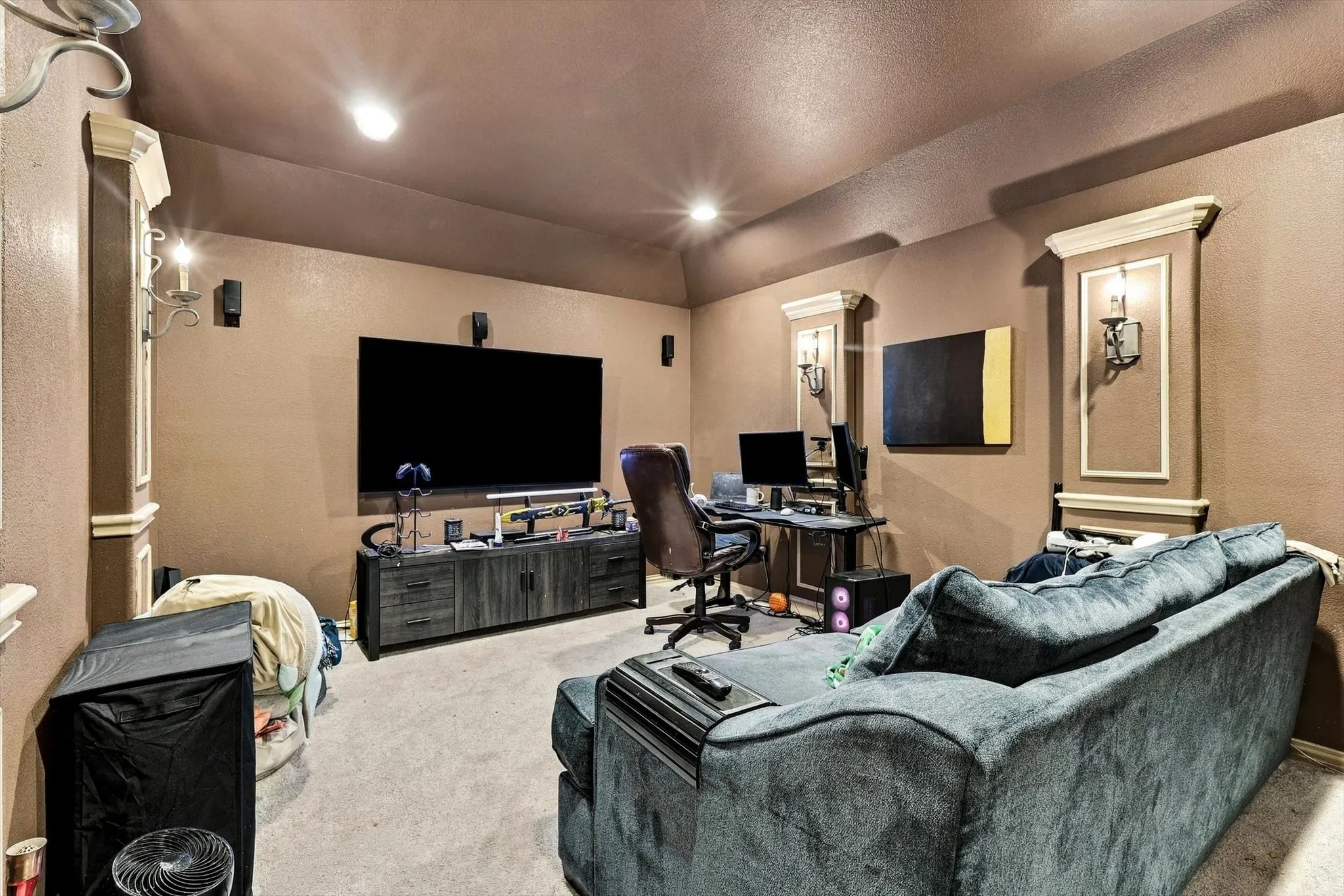 Single Family Residence For Sale in Denton County , 1596 Barksdale Drive, Lewisville, Texas 75077, 4 Bedroom, 3 Bathroom, 2 Garage spaces, 2,698 Sqft, built in 2008, mls#21409667, Real Estate Agent in Lewisville, Homes For Sale in Denton county, Homes For Sale in Lewisville, Realtor in Lewisville Texas, Real Estate Brokerage Independent Realty Texas, Luminita Cordes Realtor