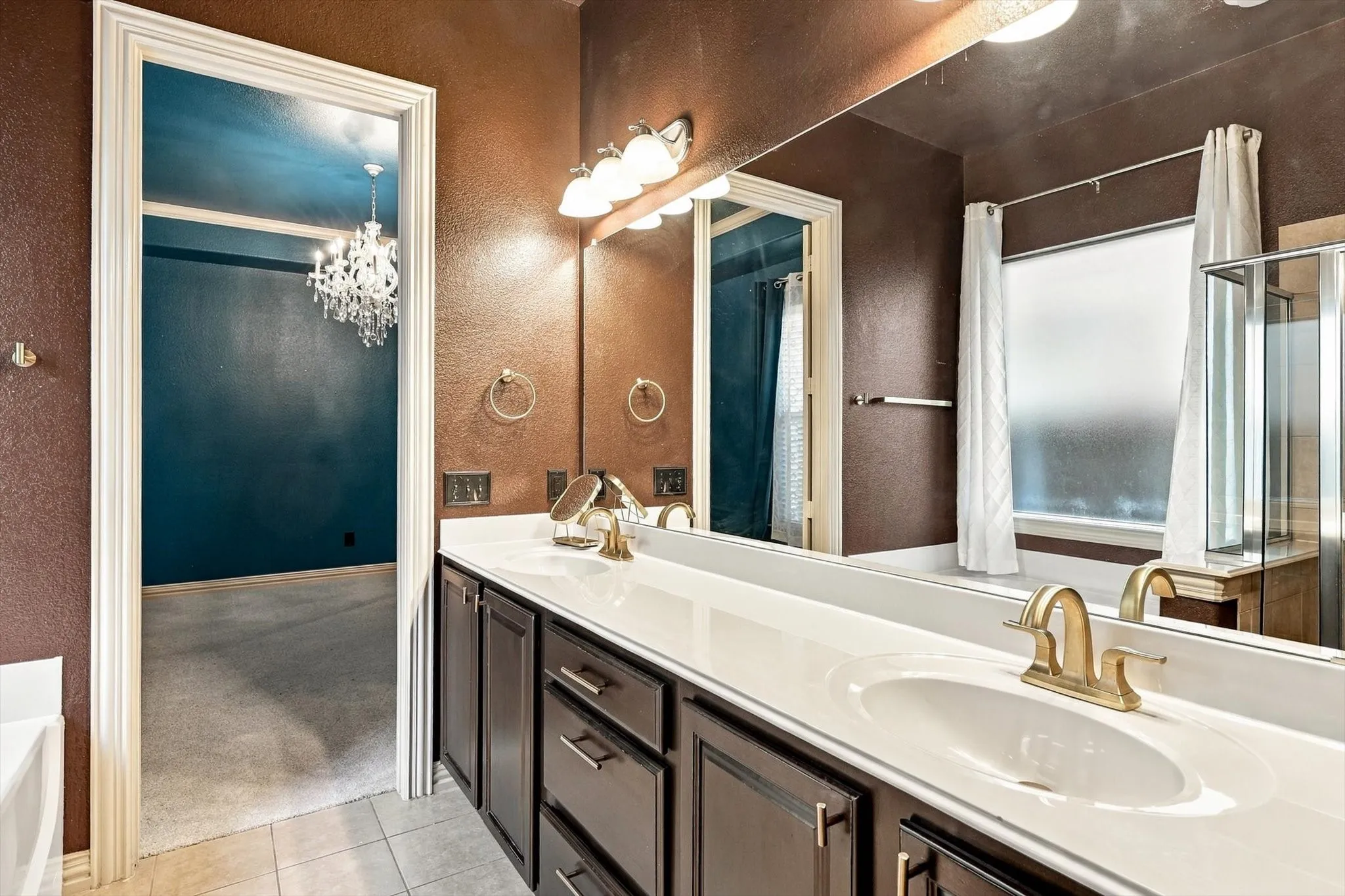 Single Family Residence For Sale in Denton County , 1596 Barksdale Drive, Lewisville, Texas 75077, 4 Bedroom, 3 Bathroom, 2 Garage spaces, 2,698 Sqft, built in 2008, mls#21409667, Real Estate Agent in Lewisville, Homes For Sale in Denton county, Homes For Sale in Lewisville, Realtor in Lewisville Texas, Real Estate Brokerage Independent Realty Texas, Luminita Cordes Realtor