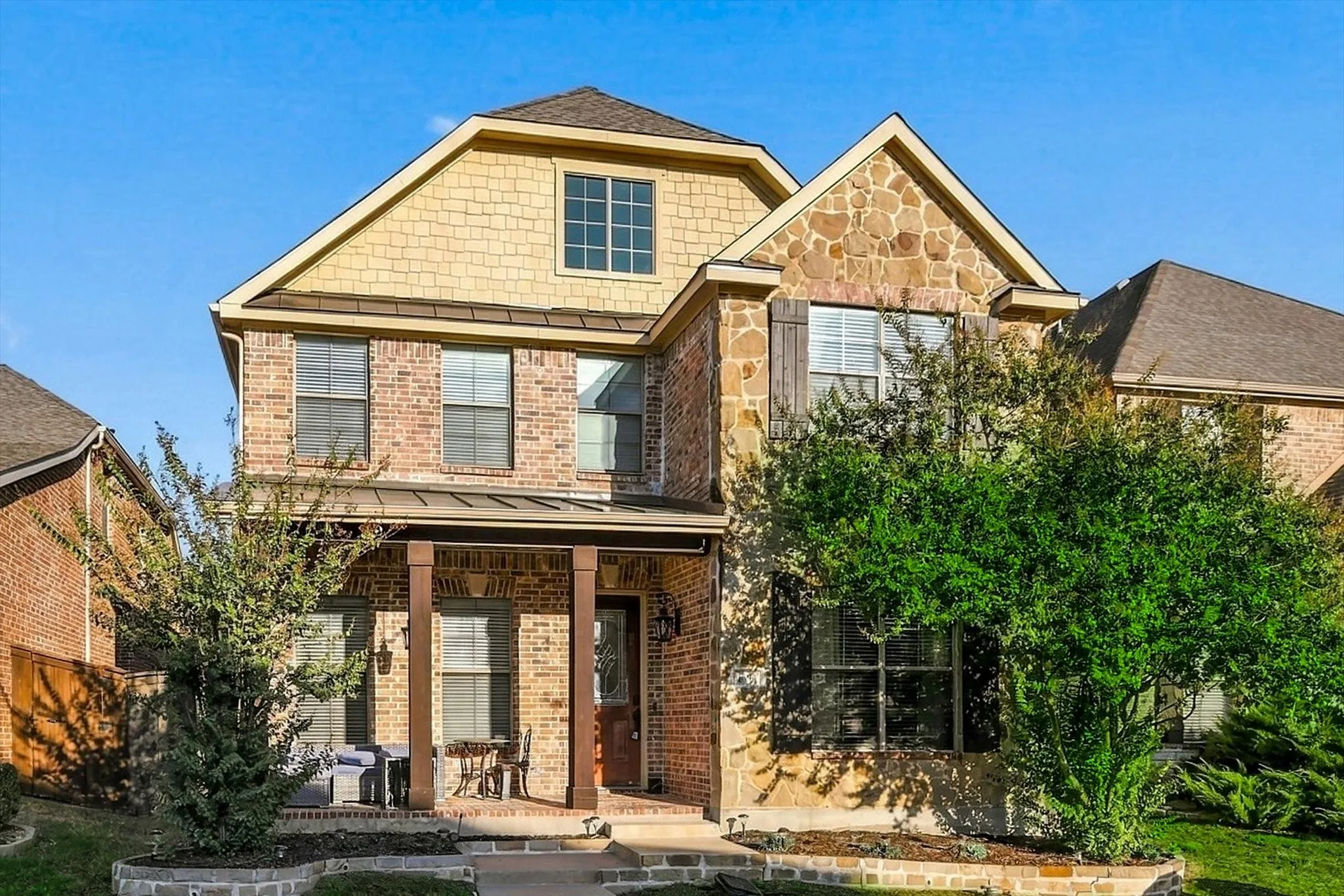 Single Family Residence For Sale in Denton County , 1596 Barksdale Drive, Lewisville, Texas 75077, 4 Bedroom, 3 Bathroom, 2 Garage spaces, 2,698 Sqft, built in 2008, mls#21409667, Real Estate Agent in Lewisville, Homes For Sale in Denton county, Homes For Sale in Lewisville, Realtor in Lewisville Texas, Real Estate Brokerage Independent Realty Texas, Luminita Cordes Realtor
