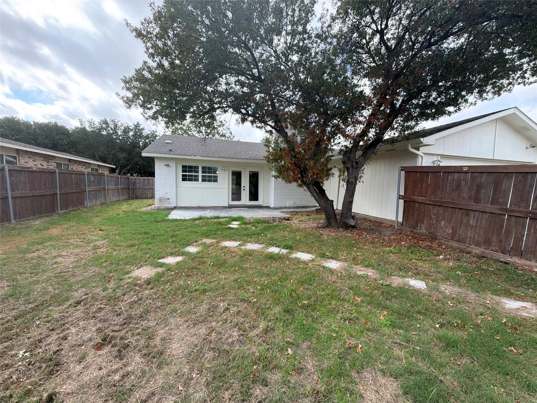 Single Family Residence For Sale in Denton County , 5005 Strickland Avenue, The Colony, Texas 75056, 3 Bedroom, 2 Bathroom, 2 Garage spaces, 1,684 Sqft, built in 1975, mls#21412298, Real Estate Agent in The Colony, Homes For Sale in Denton county, Homes For Sale in The Colony, Realtor in The Colony Texas, Real Estate Brokerage Independent Realty Texas, Luminita Cordes Realtor