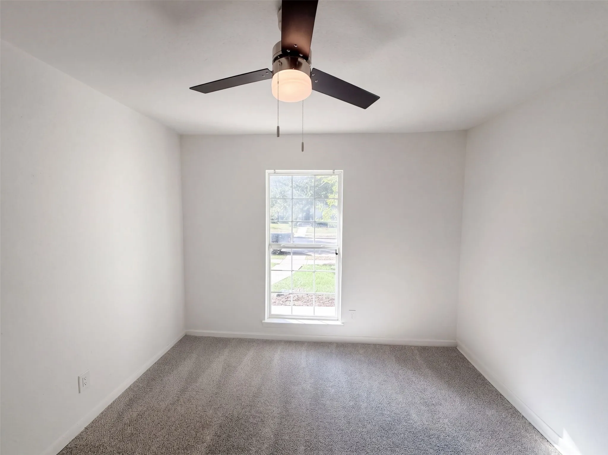 Single Family Residence For Sale in Denton County , 5005 Strickland Avenue, The Colony, Texas 75056, 3 Bedroom, 2 Bathroom, 2 Garage spaces, 1,684 Sqft, built in 1975, mls#21412298, Real Estate Agent in The Colony, Homes For Sale in Denton county, Homes For Sale in The Colony, Realtor in The Colony Texas, Real Estate Brokerage Independent Realty Texas, Luminita Cordes Realtor