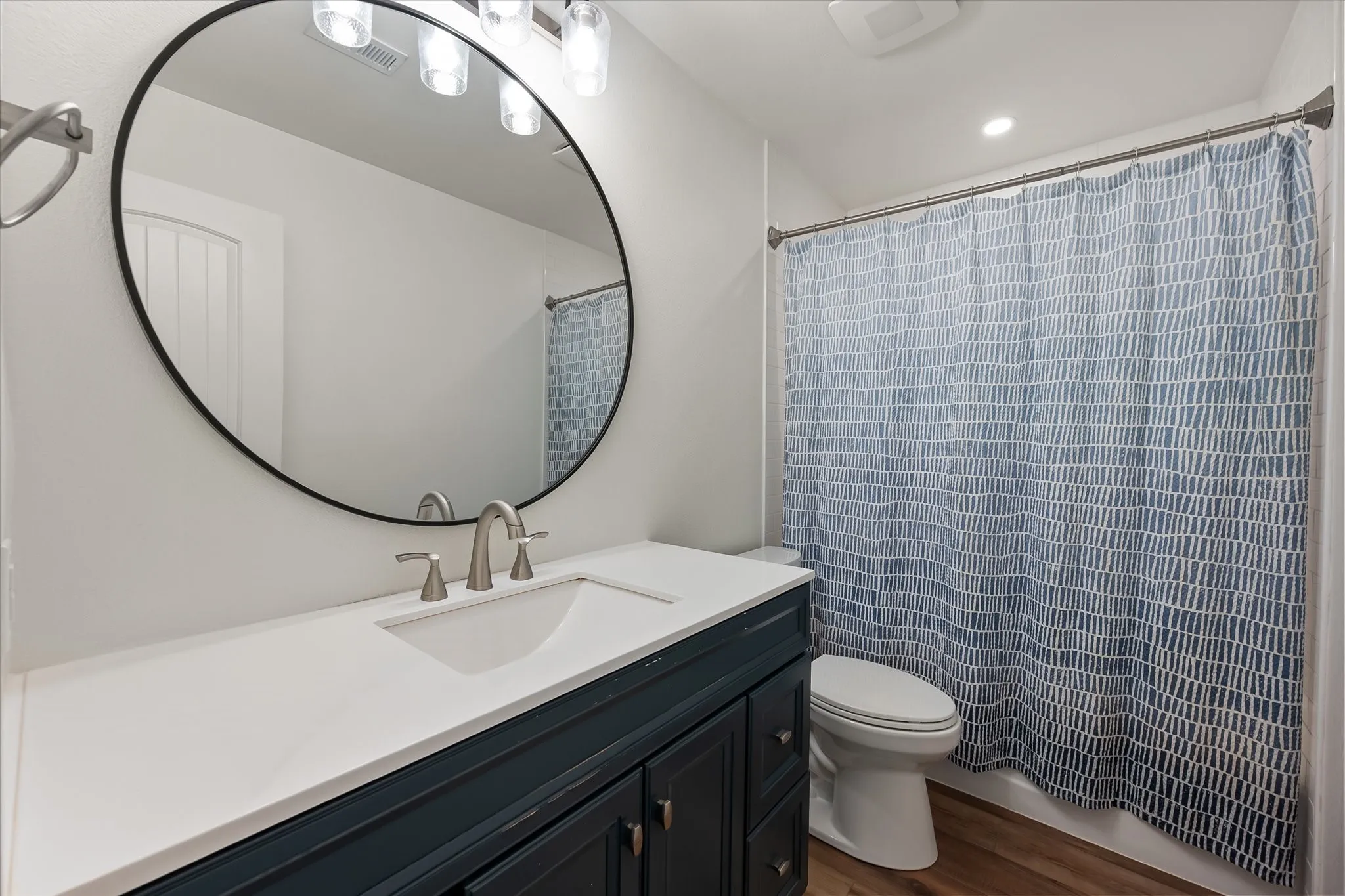 Single Family Residence For Sale in Tarrant County , 309 Quail Crest Drive, Bedford, Texas 76021, 5 Bedroom, 3 Bathroom, 2 Garage spaces, 2,248 Sqft, built in 1977, mls#21412186, Real Estate Agent in Bedford, Homes For Sale in Tarrant county, Homes For Sale in Bedford, Realtor in Bedford Texas, Real Estate Brokerage Independent Realty Texas, Luminita Cordes Realtor