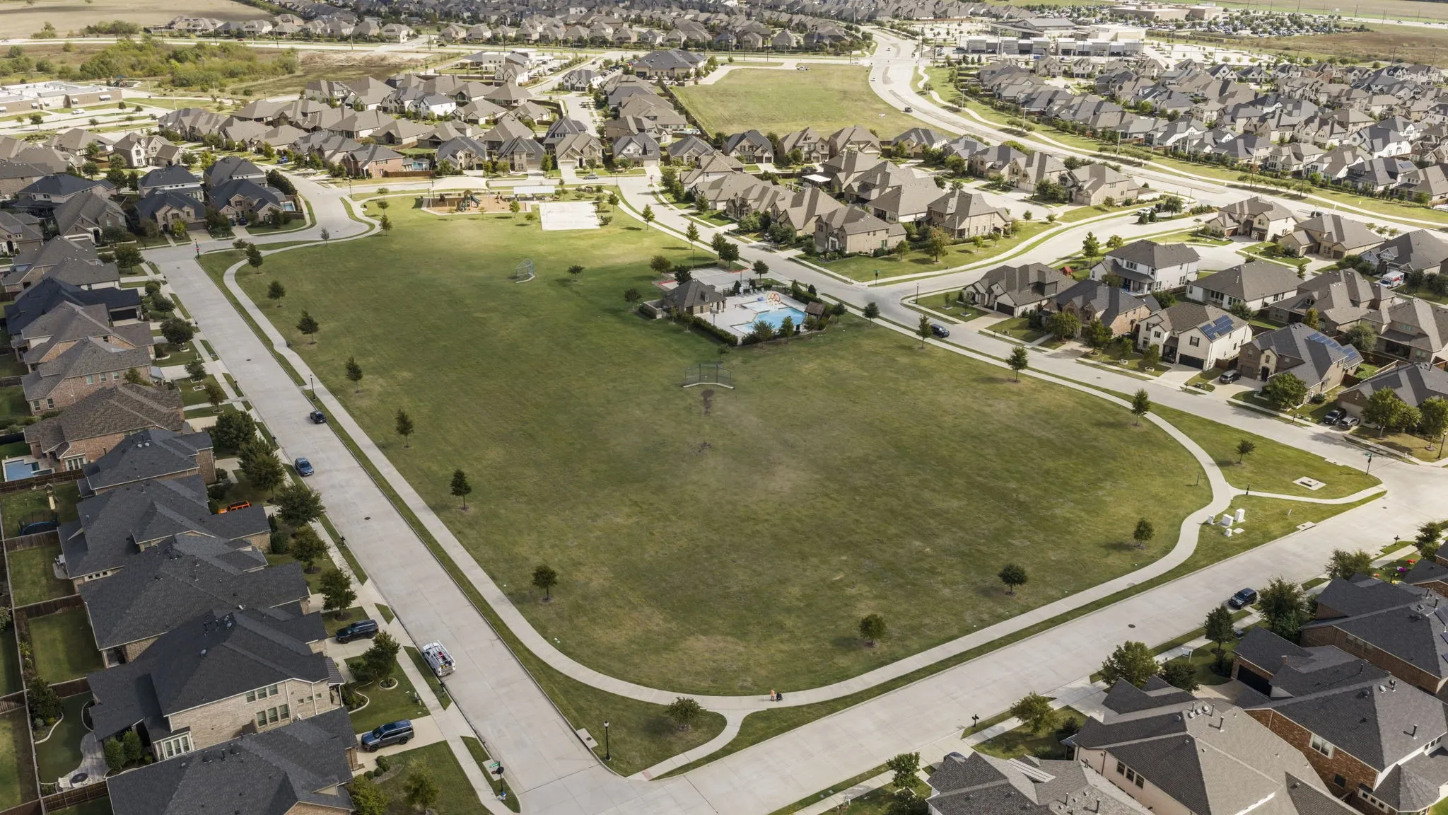 Single Family Residence For Sale in Denton County , 2980 Clearwater Drive, Prosper, Texas 75078, 5 Bedroom, 4 Bathroom, 3 Garage spaces, 2,818 Sqft, built in 2021, mls#21412267, Real Estate Agent in Prosper, Homes For Sale in Denton county, Homes For Sale in Prosper, Realtor in Prosper Texas, Real Estate Brokerage Independent Realty Texas, Luminita Cordes Realtor