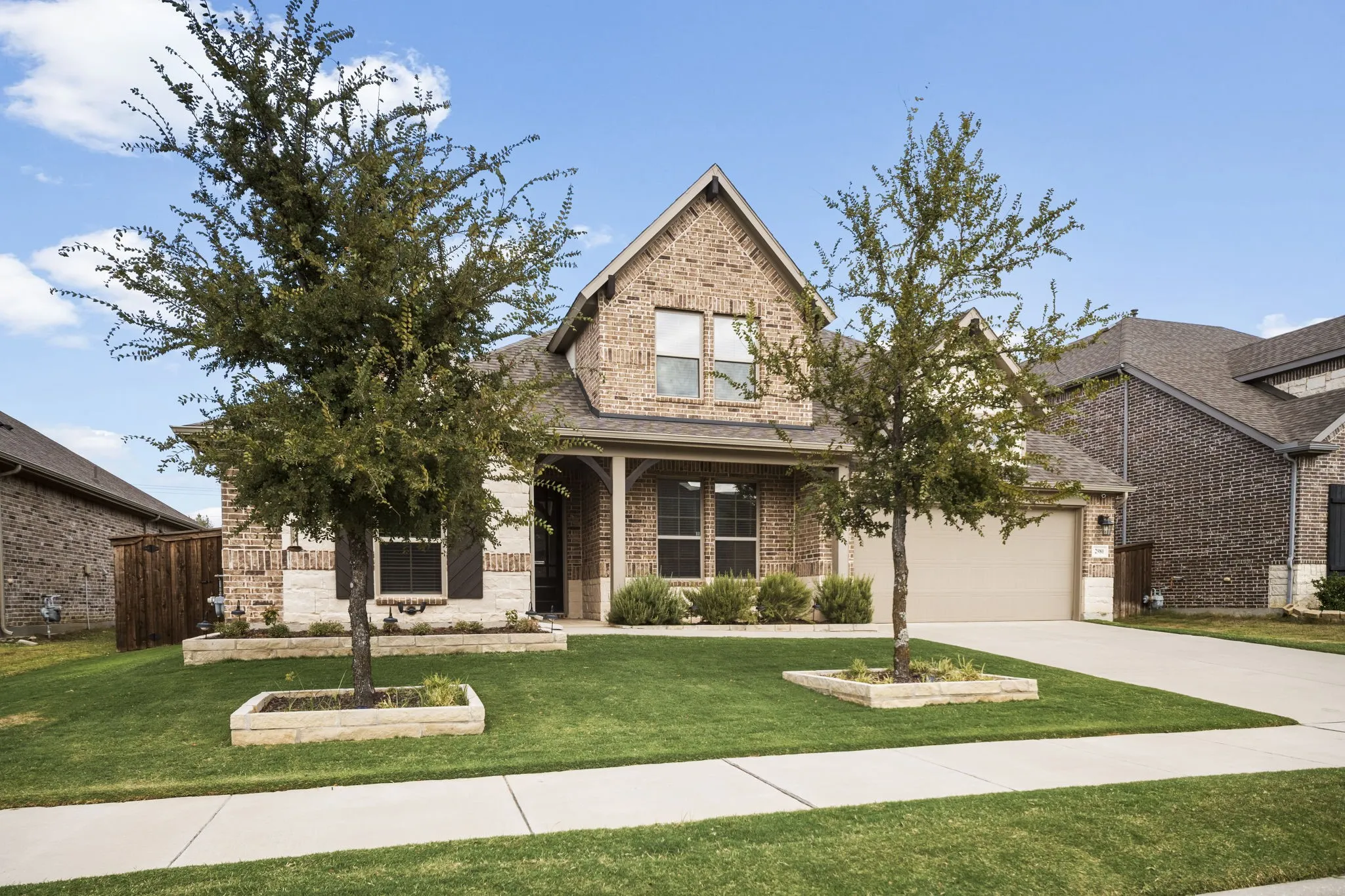 Single Family Residence For Sale in Denton County , 2980 Clearwater Drive, Prosper, Texas 75078, 5 Bedroom, 4 Bathroom, 3 Garage spaces, 2,818 Sqft, built in 2021, mls#21412267, Real Estate Agent in Prosper, Homes For Sale in Denton county, Homes For Sale in Prosper, Realtor in Prosper Texas, Real Estate Brokerage Independent Realty Texas, Luminita Cordes Realtor