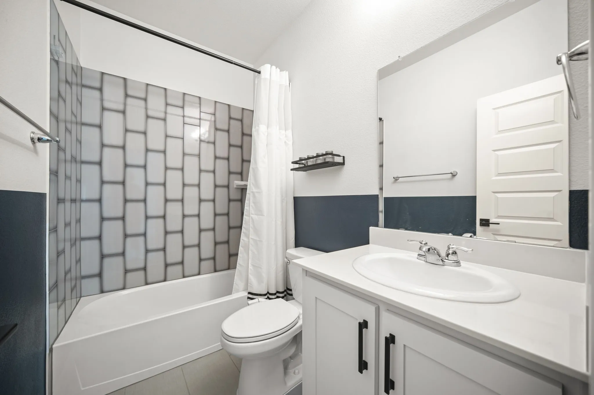 Single Family Residence For Sale in Denton County , 2980 Clearwater Drive, Prosper, Texas 75078, 5 Bedroom, 4 Bathroom, 3 Garage spaces, 2,818 Sqft, built in 2021, mls#21412267, Real Estate Agent in Prosper, Homes For Sale in Denton county, Homes For Sale in Prosper, Realtor in Prosper Texas, Real Estate Brokerage Independent Realty Texas, Luminita Cordes Realtor