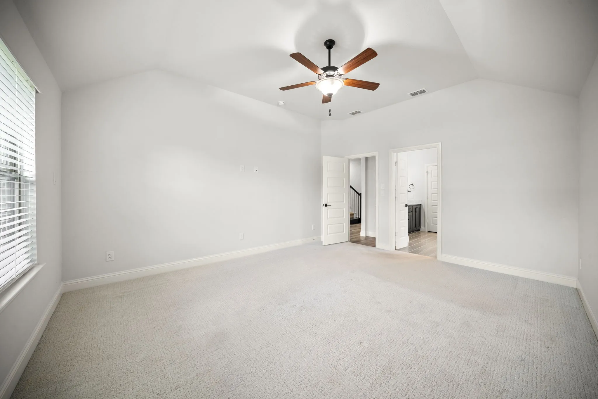 Single Family Residence For Sale in Denton County , 2980 Clearwater Drive, Prosper, Texas 75078, 5 Bedroom, 4 Bathroom, 3 Garage spaces, 2,818 Sqft, built in 2021, mls#21412267, Real Estate Agent in Prosper, Homes For Sale in Denton county, Homes For Sale in Prosper, Realtor in Prosper Texas, Real Estate Brokerage Independent Realty Texas, Luminita Cordes Realtor