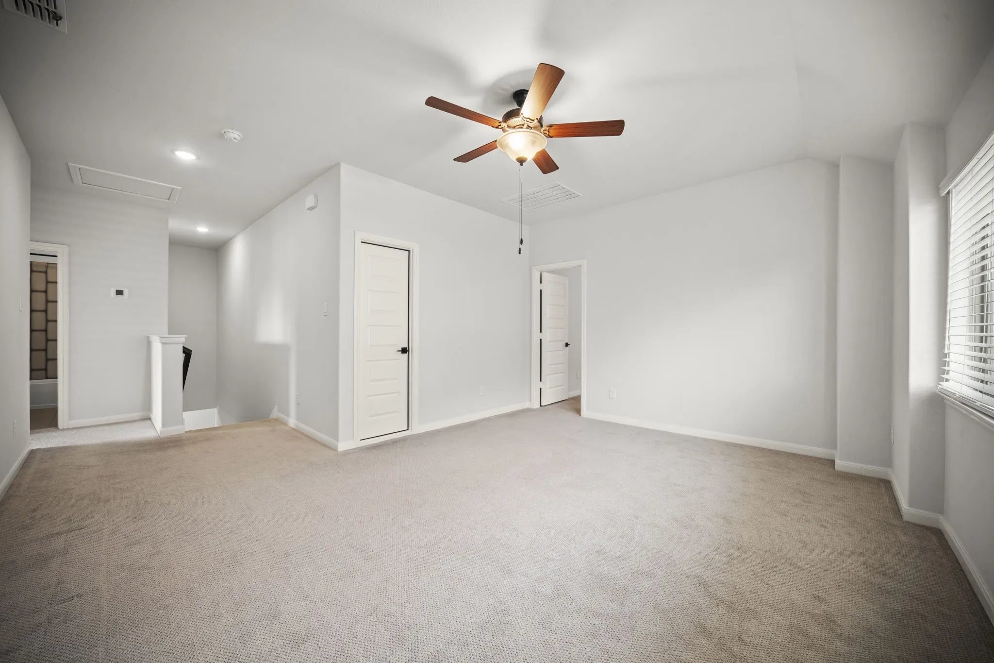 Single Family Residence For Sale in Denton County , 2980 Clearwater Drive, Prosper, Texas 75078, 5 Bedroom, 4 Bathroom, 3 Garage spaces, 2,818 Sqft, built in 2021, mls#21412267, Real Estate Agent in Prosper, Homes For Sale in Denton county, Homes For Sale in Prosper, Realtor in Prosper Texas, Real Estate Brokerage Independent Realty Texas, Luminita Cordes Realtor