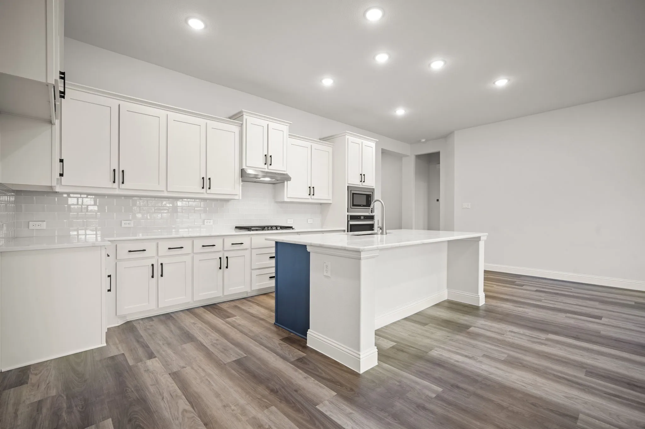 Single Family Residence For Sale in Denton County , 2980 Clearwater Drive, Prosper, Texas 75078, 5 Bedroom, 4 Bathroom, 3 Garage spaces, 2,818 Sqft, built in 2021, mls#21412267, Real Estate Agent in Prosper, Homes For Sale in Denton county, Homes For Sale in Prosper, Realtor in Prosper Texas, Real Estate Brokerage Independent Realty Texas, Luminita Cordes Realtor