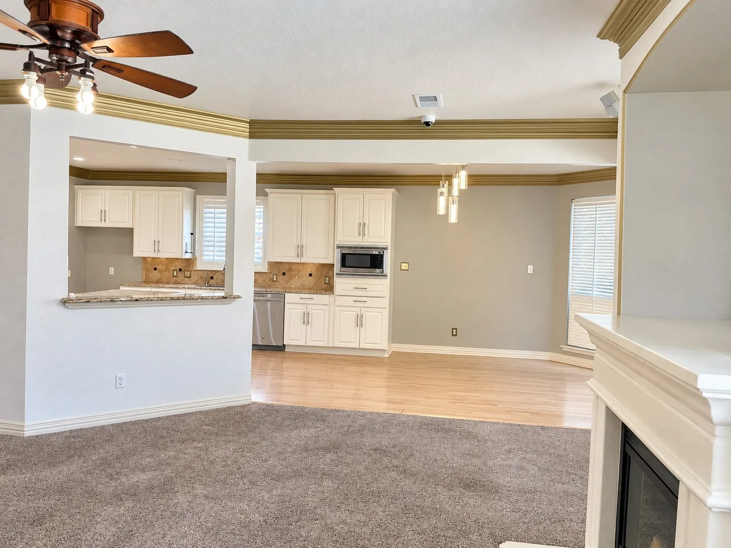 Single Family Residence For Sale in Denton County , 3832 Leon Drive, Carrollton, Texas 75010, 4 Bedroom, 4 Bathroom, 2 Garage spaces, 3,578 Sqft, built in 1998, mls#21410627, Real Estate Agent in Carrollton, Homes For Sale in Denton county, Homes For Sale in Carrollton, Realtor in Carrollton Texas, Real Estate Brokerage Independent Realty Texas, Luminita Cordes Realtor