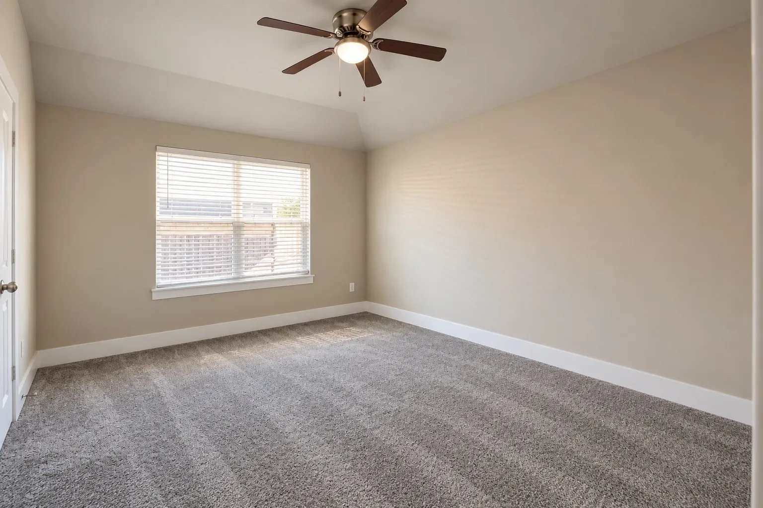 Single Family Residence For Sale in Ellis County , 600 N Garrett Avenue, Garrett, Texas 75119, 3 Bedroom, 2 Bathroom, 2 Garage spaces, 1,530 Sqft, built in 2022, mls#21393075, Real Estate Agent in Garrett, Homes For Sale in Ellis county, Homes For Sale in Garrett, Realtor in Garrett Texas, Real Estate Brokerage Independent Realty Texas, Luminita Cordes Realtor